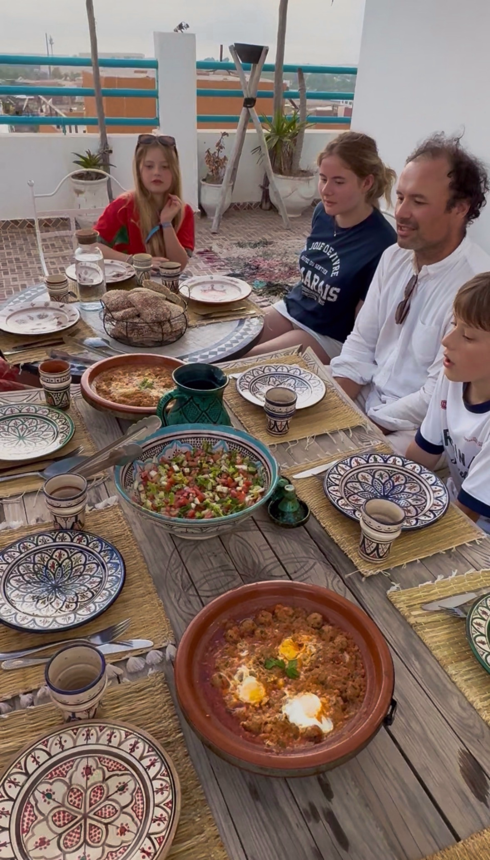 Vacances en famille à Taghazout : apprenez à surfer au Maroc
