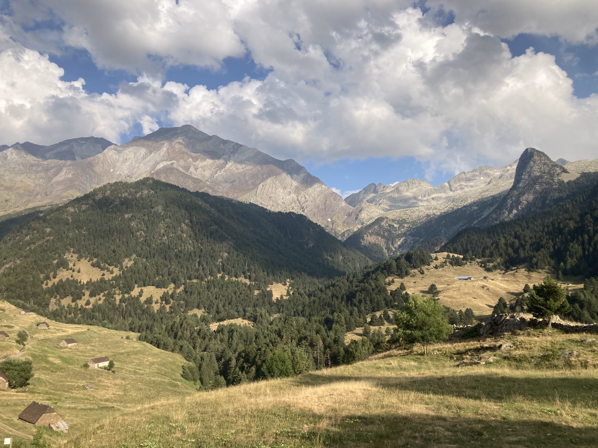 Photo randonnée dans les Pyrénées