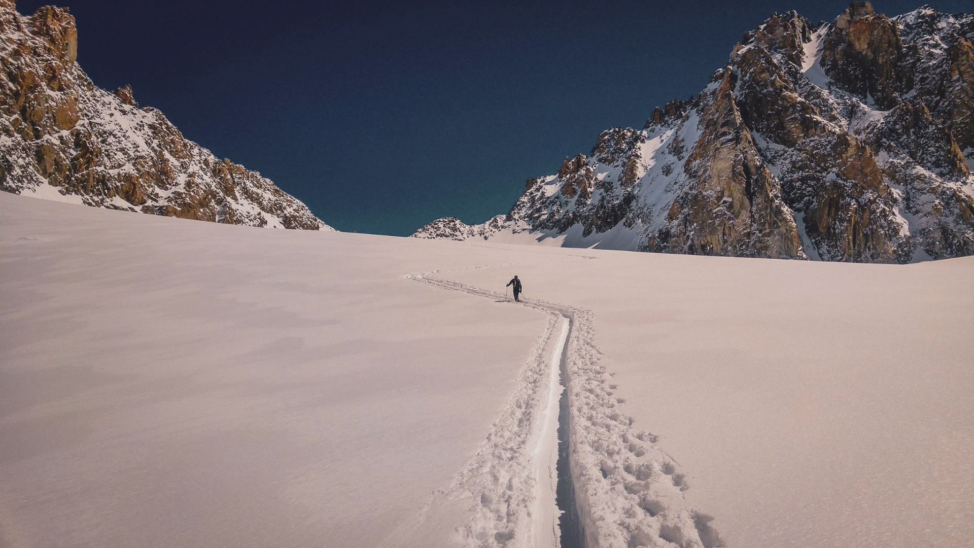 Immersion ski de rando au cœur des glaciers du massif du Mont Blanc