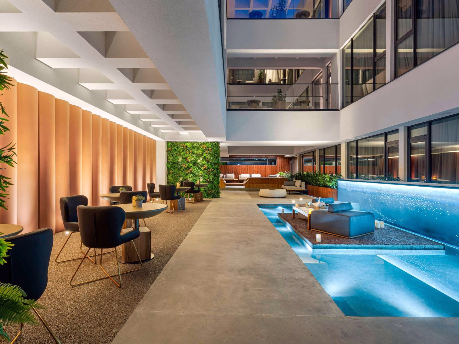 🏩 Hôtel 5* - Jours 6 à 7