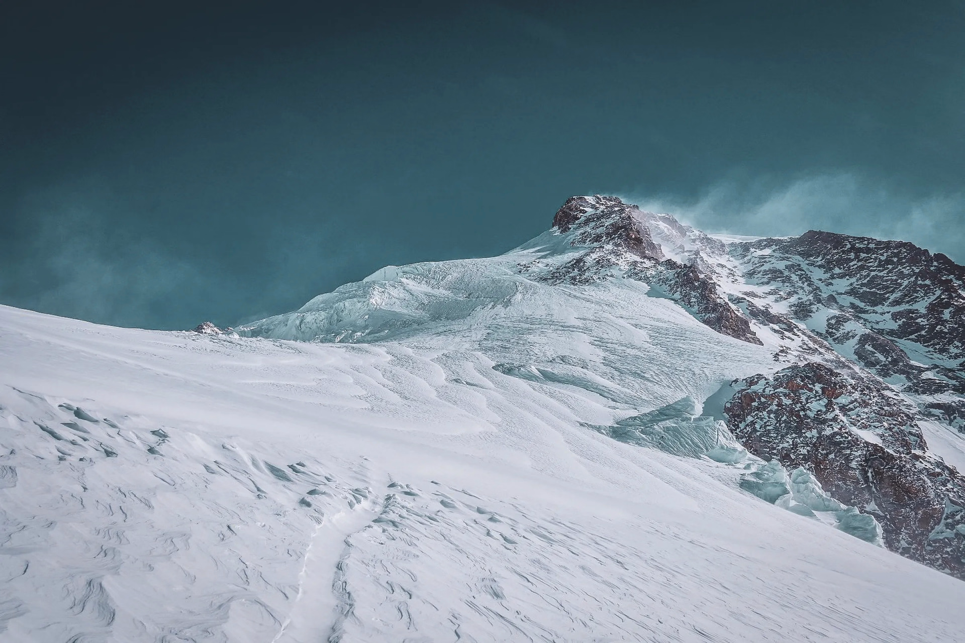 Traversée glaciaire et sommets à ski au coeur du Mont Rose
