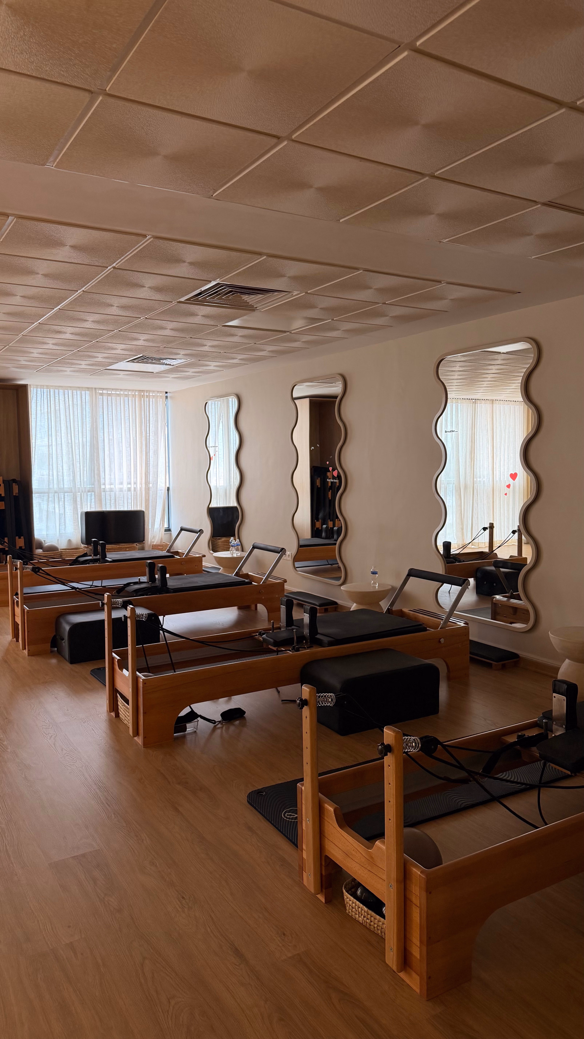 Retraite entre filles au Maroc : Pilates Reformer, Mat & Surf