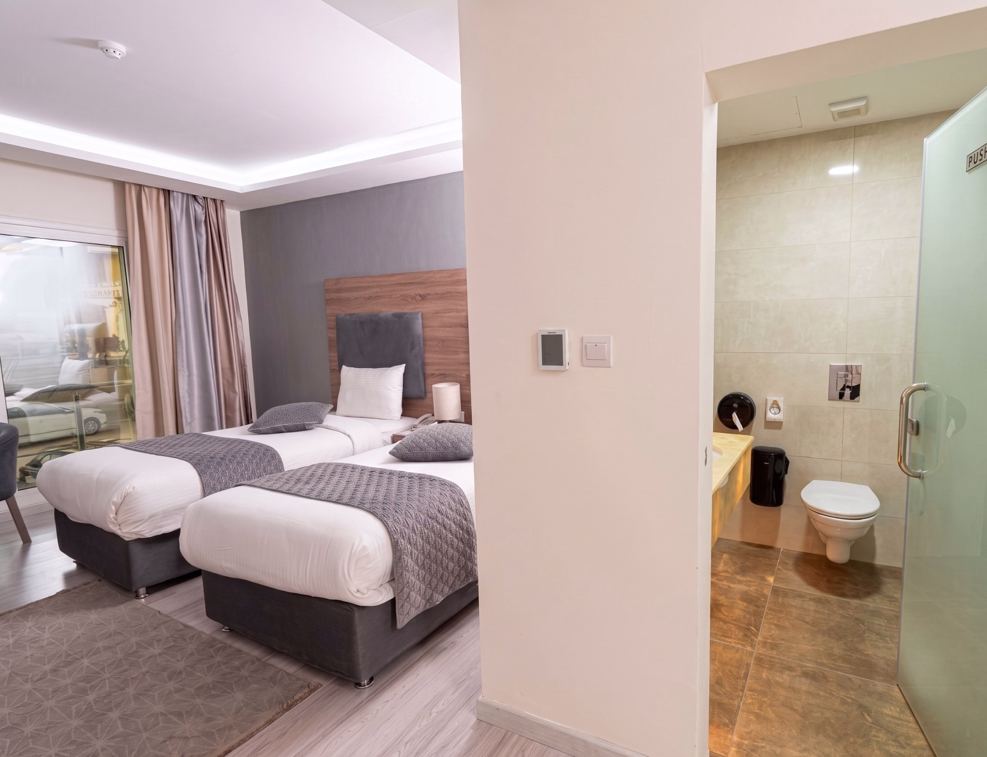 🏨 Hôtel 4* - Jours 4 à 6