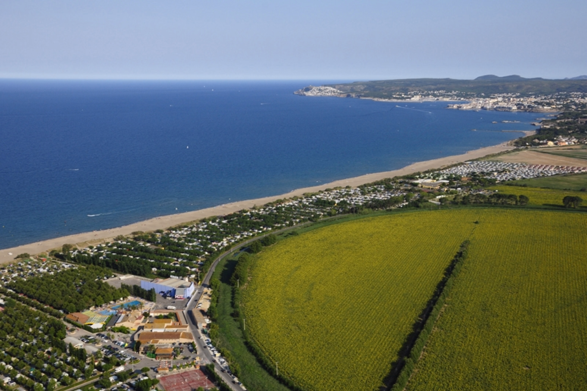 Cours de Kitesurf, windsurf et wingfoil au cœur du Golfe de Roses