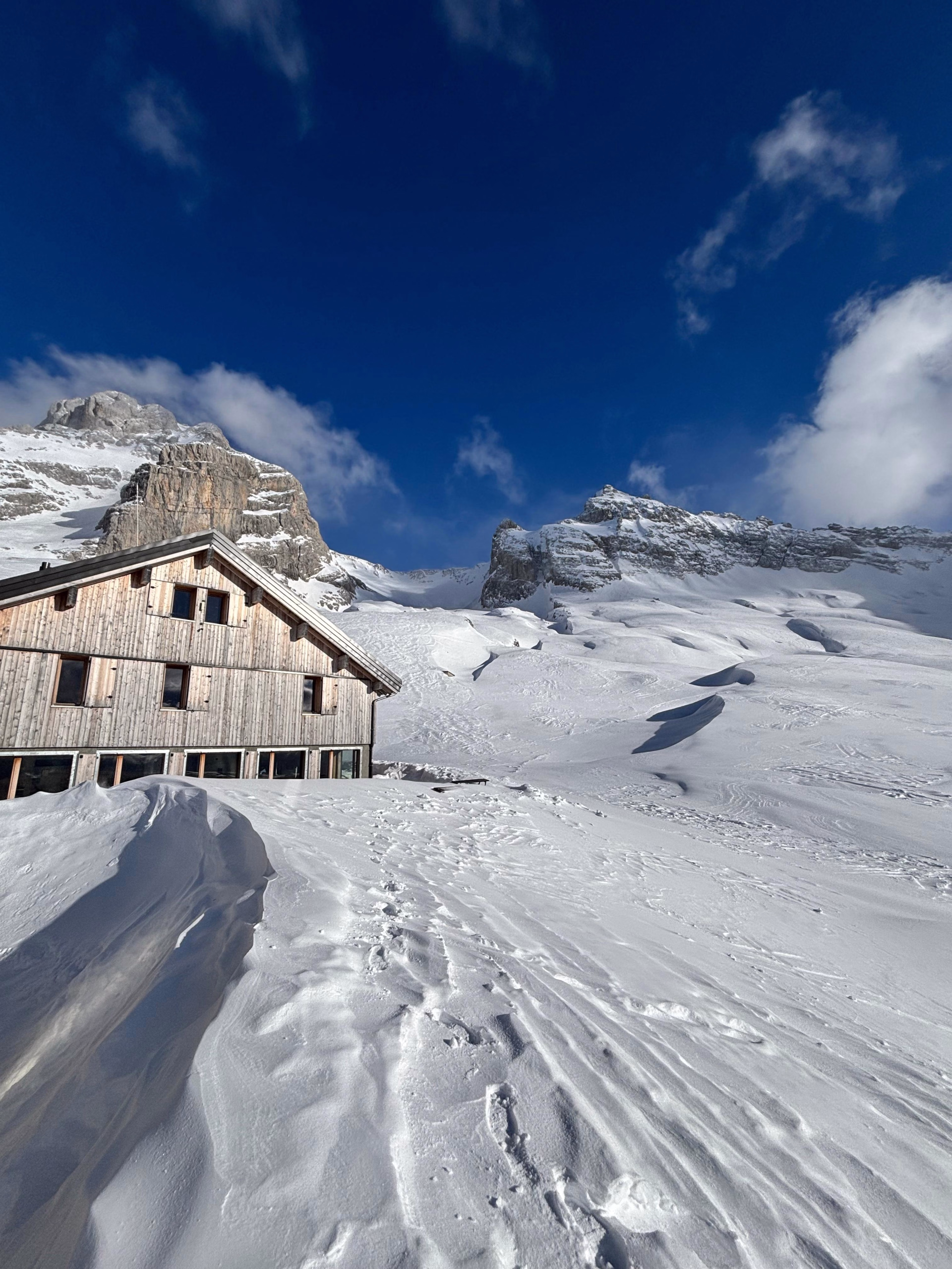 Ski de randonnée et nuit en refuge dans les Aravis