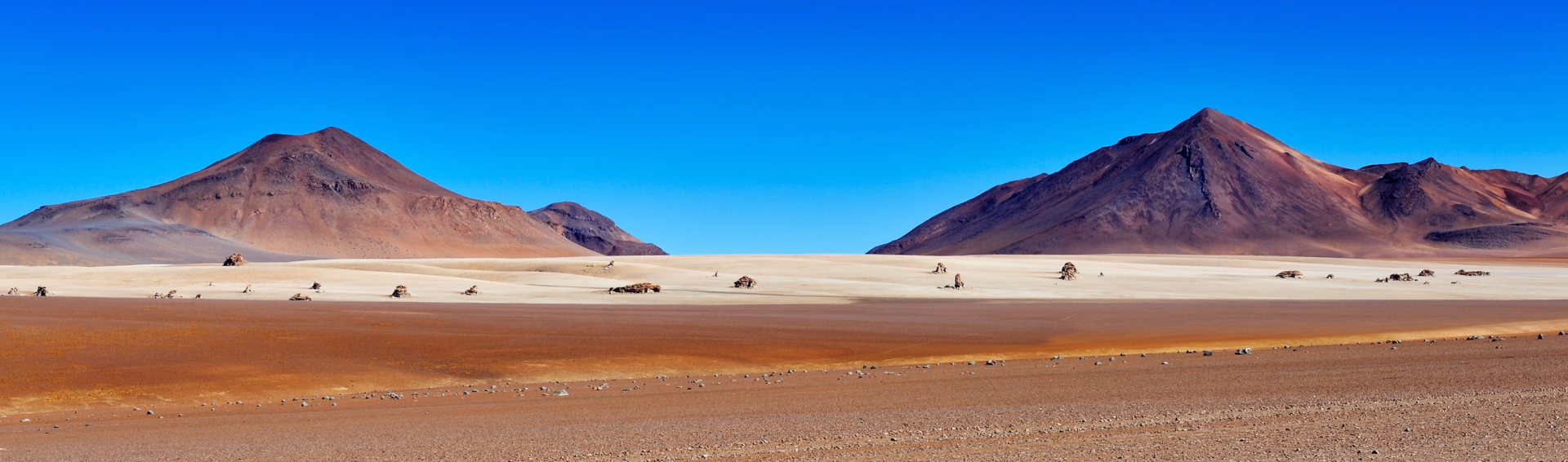 Trek d’altitude entre Chili et Bolivie, volcans et salars