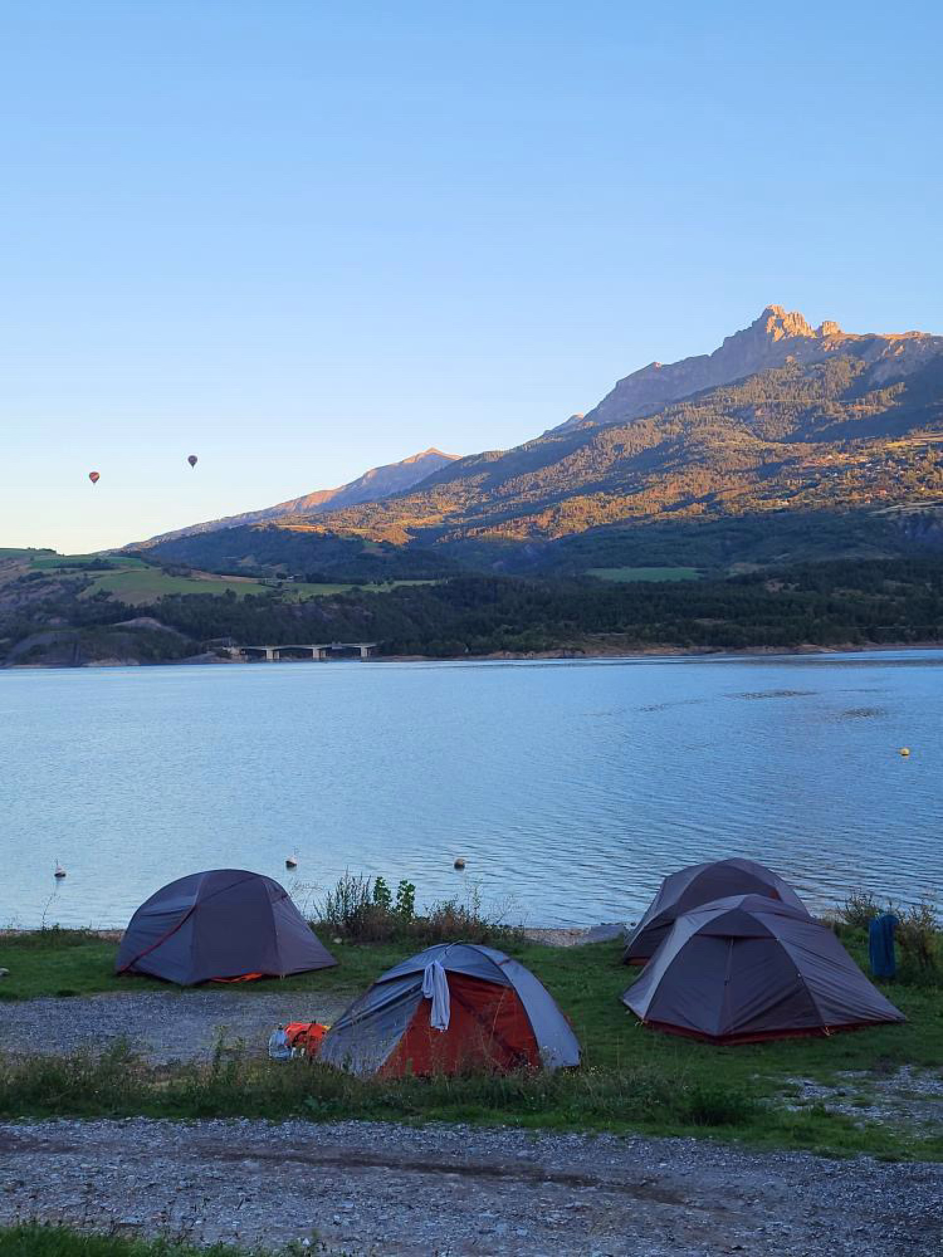 Kayak randonnée et bivouac dans les Alpes