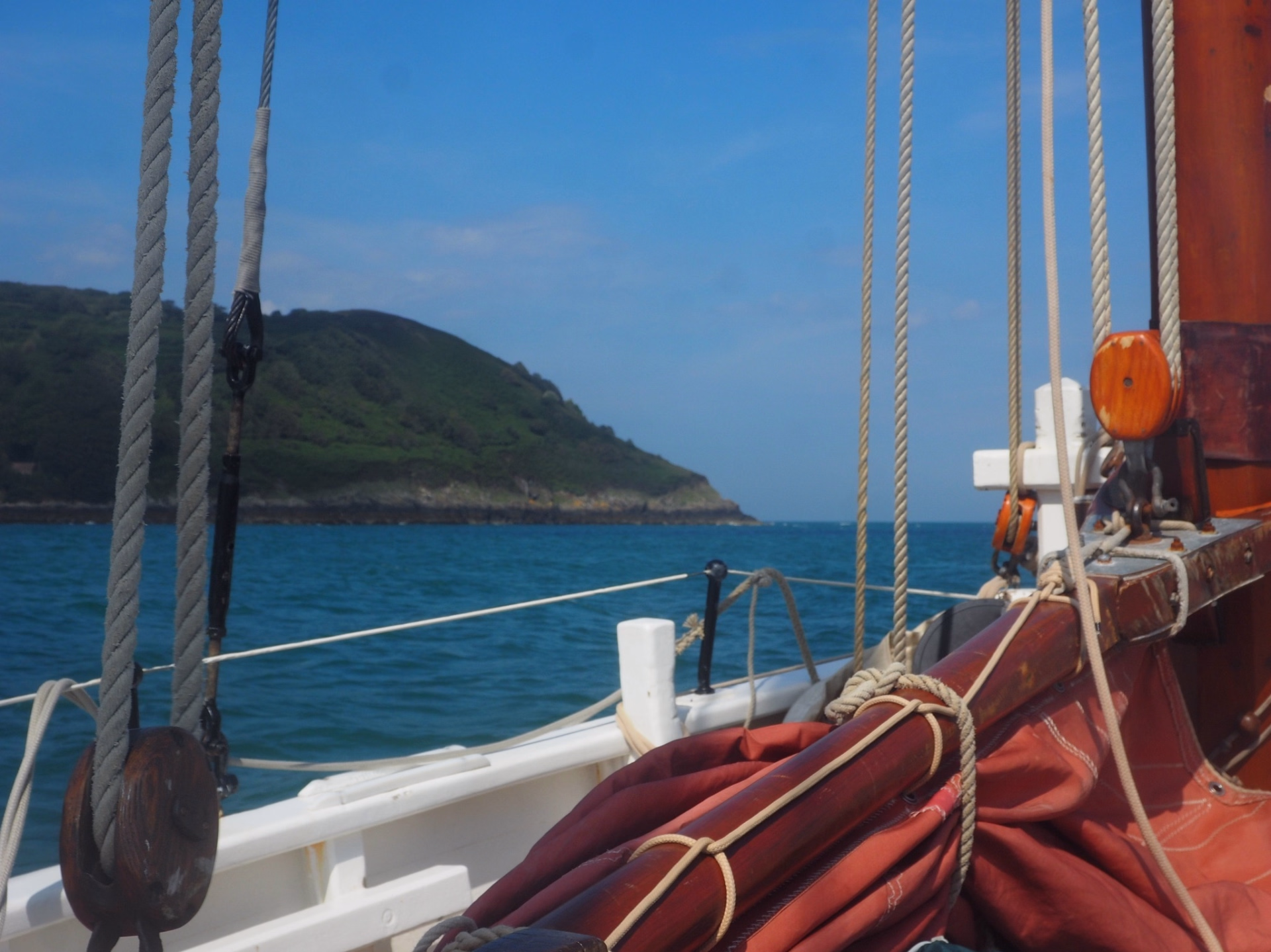 Croisière Voile et Yoga vers les Îles Anglo-Normandes