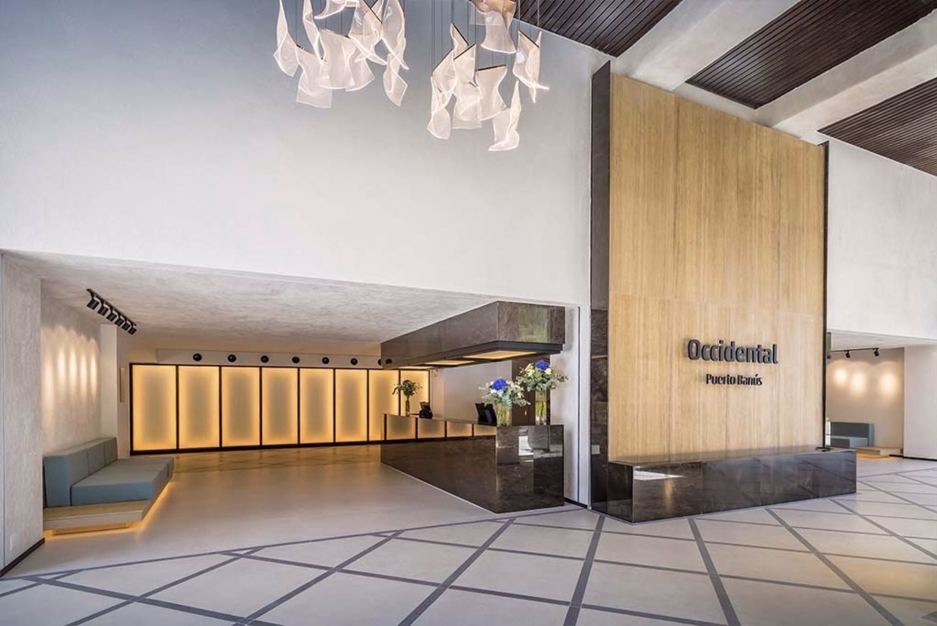 🏨 Hôtel 4* - Jours 1 à 3