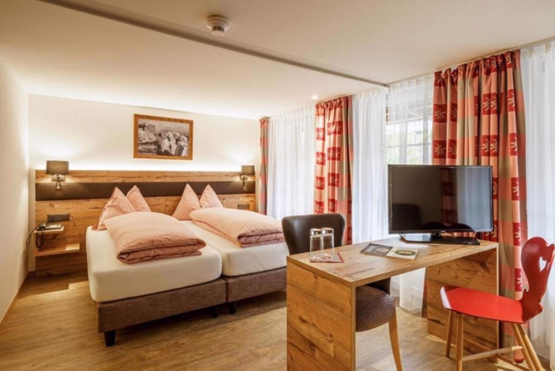 🏨 Hôtel 3* - Jours 3 à 5