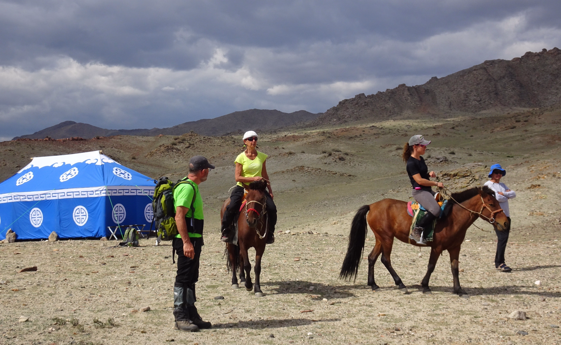 Randonnée équestre dans la vallée de l’Orkhon en Mongolie