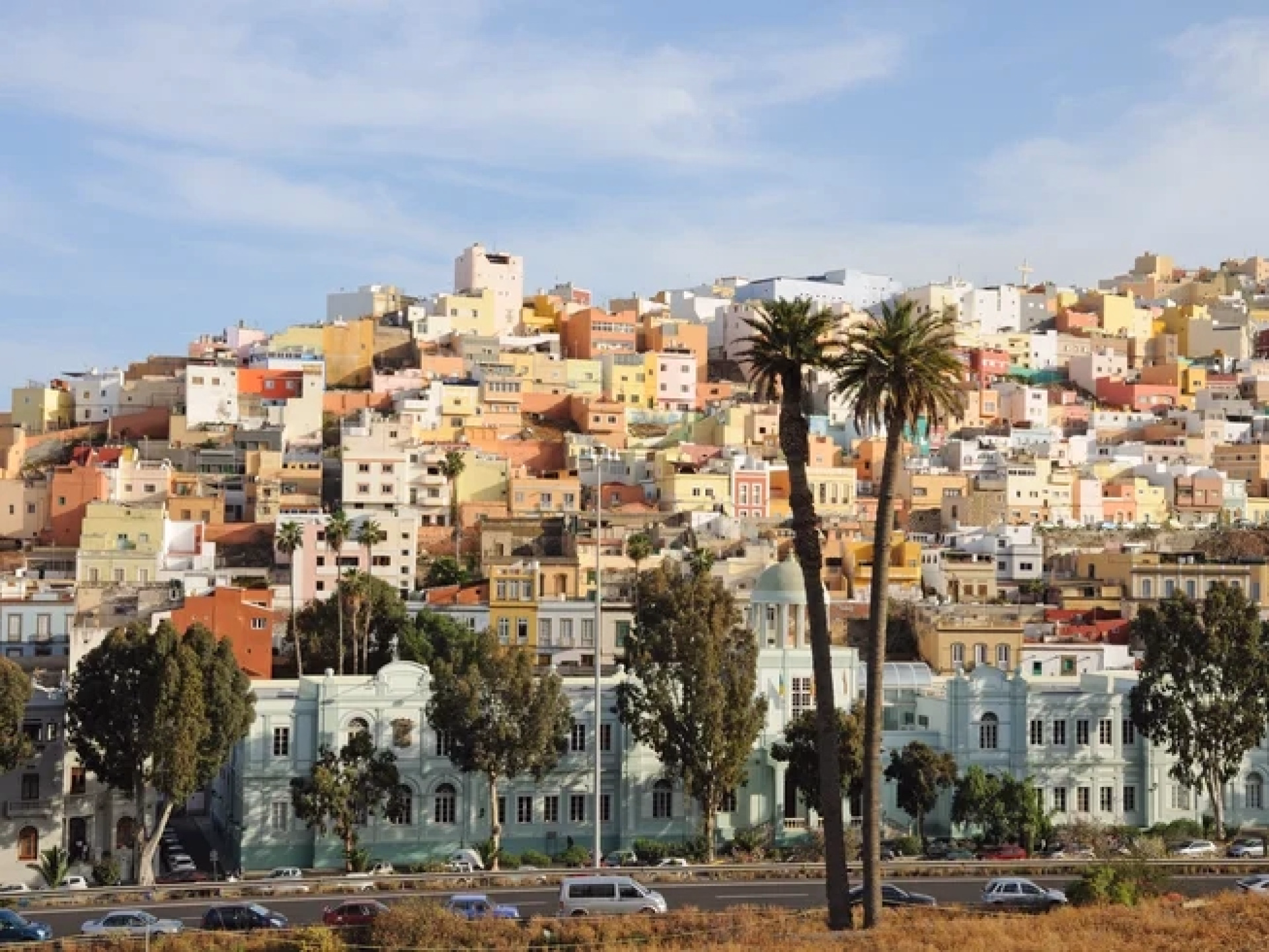 Stage de surf à Grande Canarie pour voyageurs solo