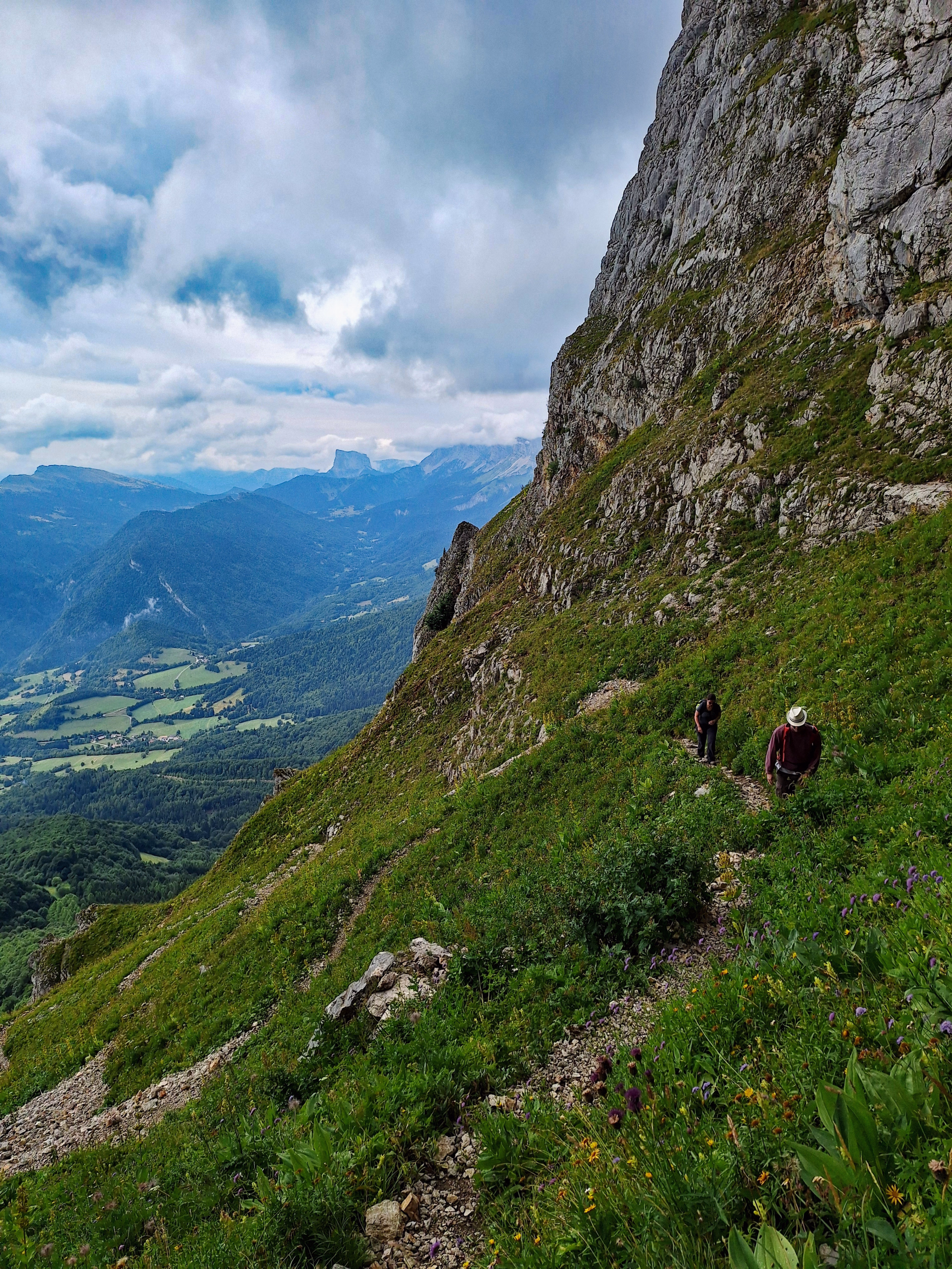 Randonnée immersive entre falaises et crêtes du Vercors - 3 jours