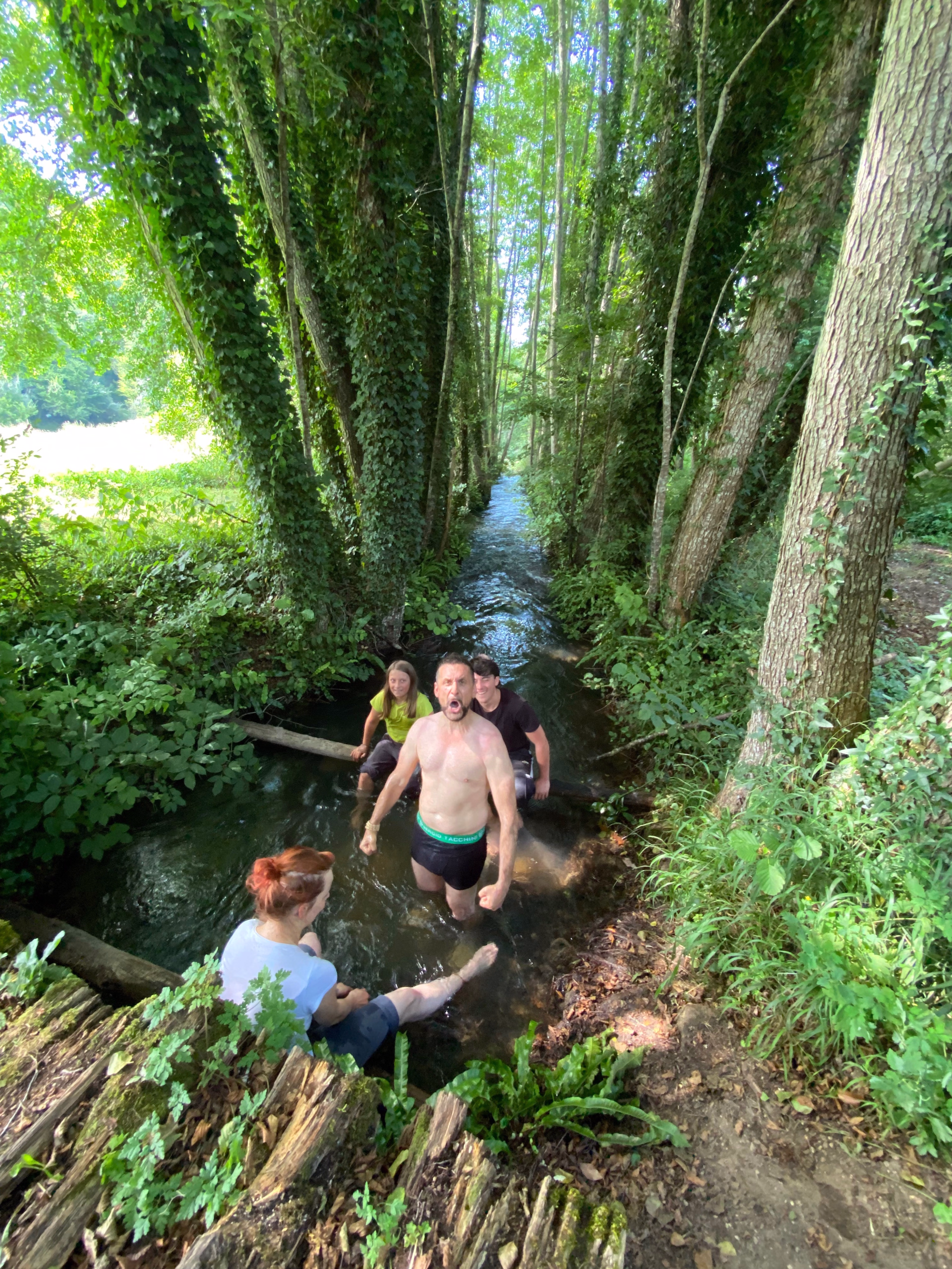 Micro-aventure en pleine nature sauvage dans les Landes