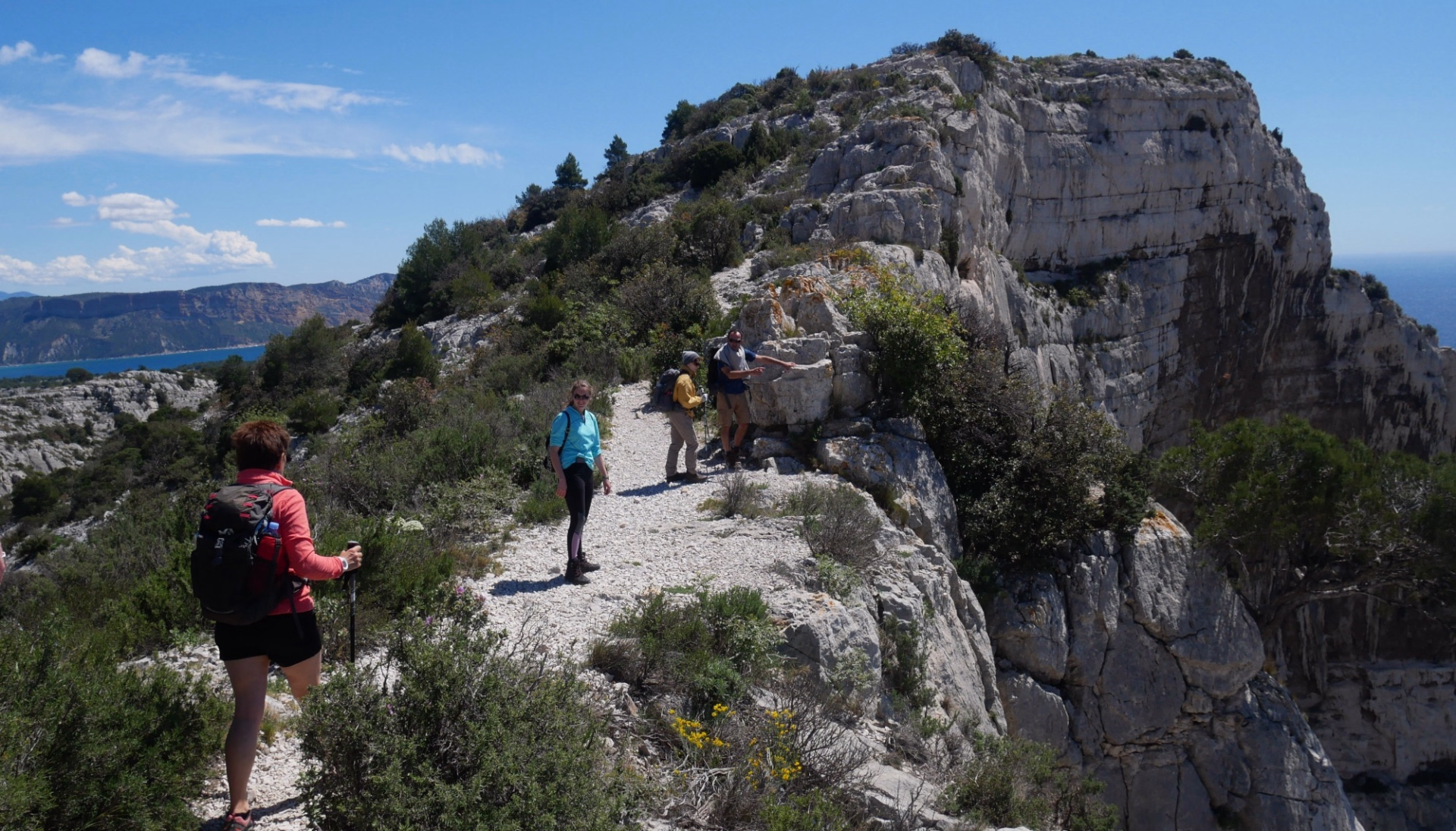 Randonnée entre mer et falaises dans les Calanques