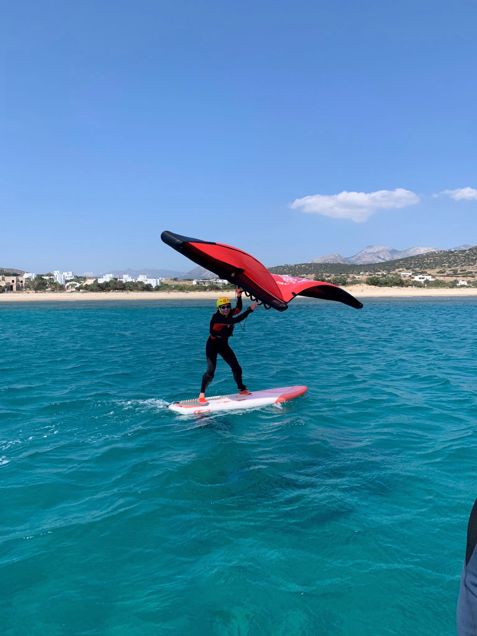 Initiation et perfectionnement au wingfoil à Naxos