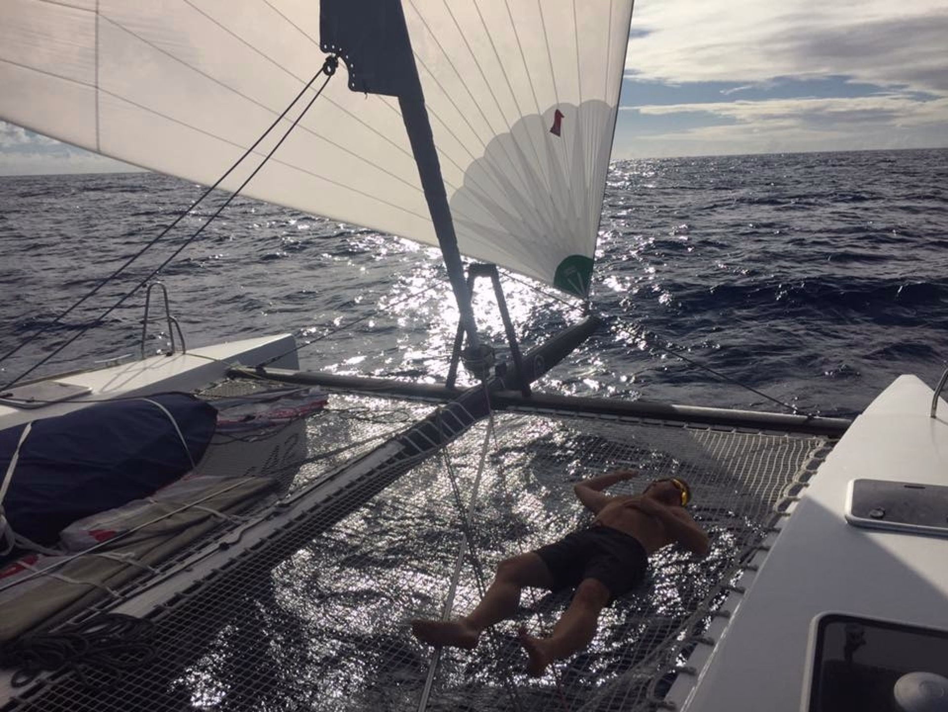 Stage de voile sur catamaran performant au départ de Bretagne