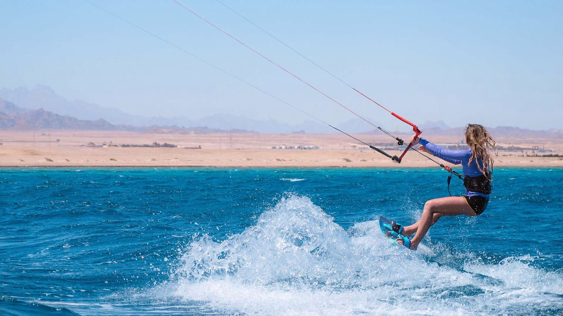 Croisière Kitesurf & Wingfoil en Égypte : Naviguez sur la mer Rouge