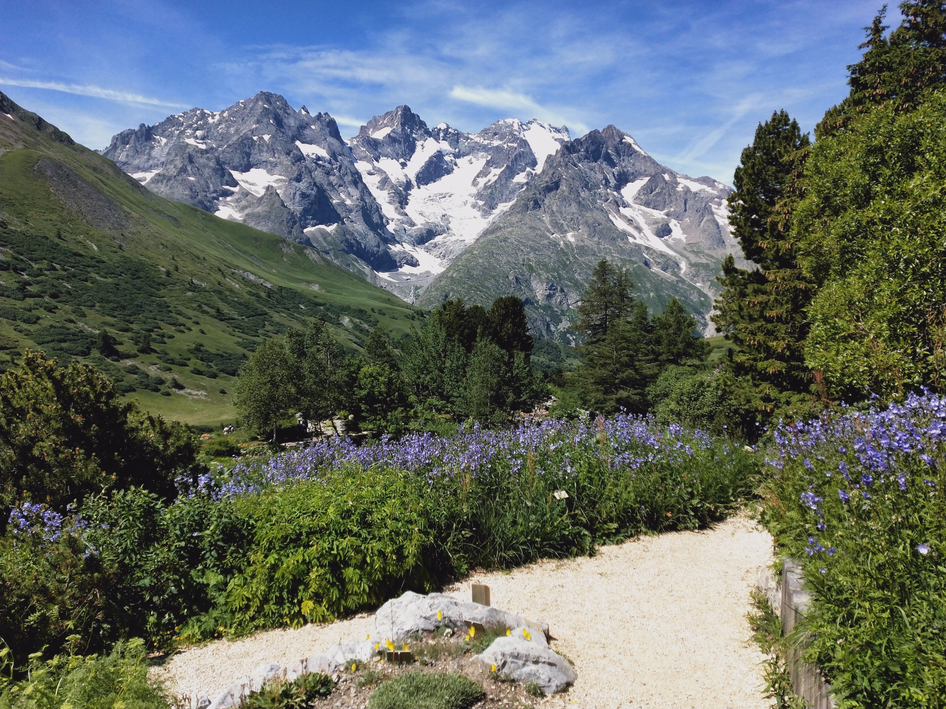Camp de base Outdoor et multi-activités au Pays de la Meije