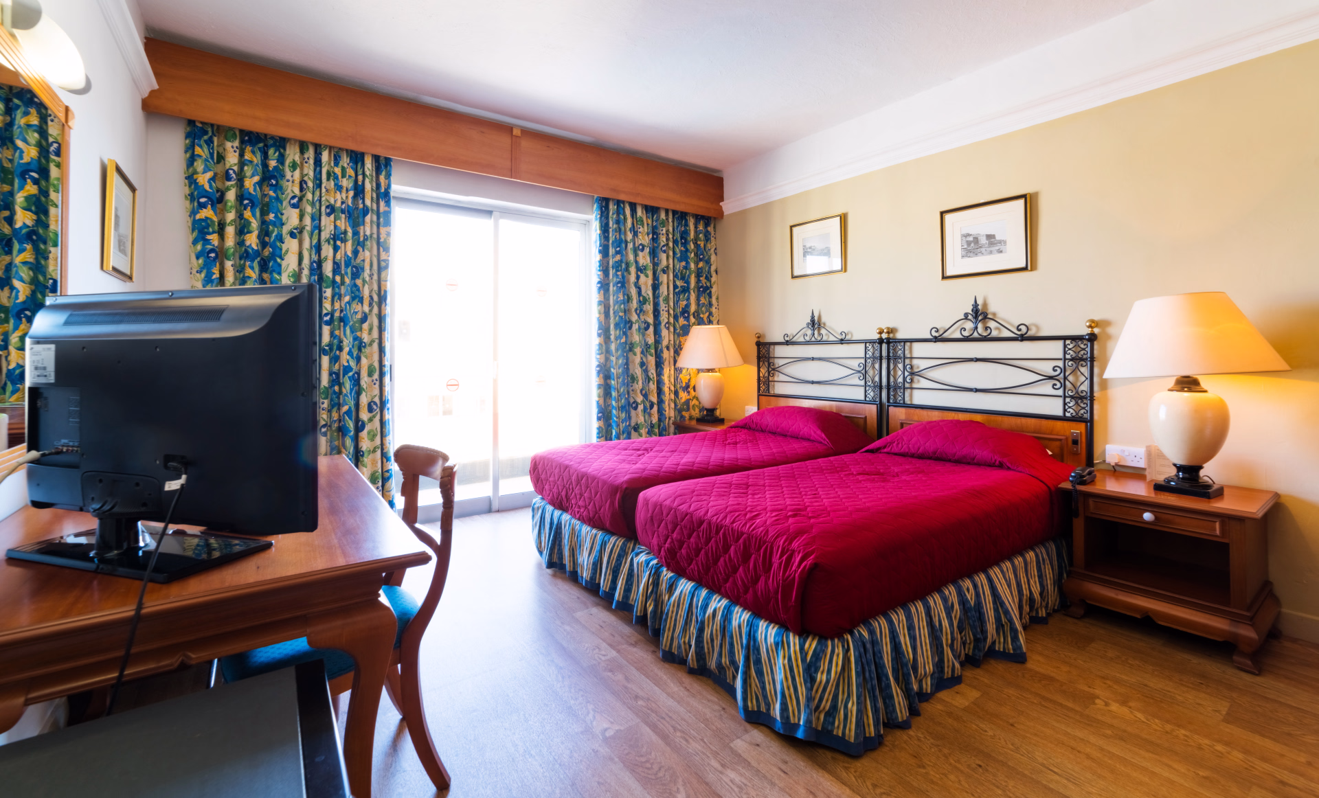 backpack.hotels.accommotation_type.hotel_3_stars