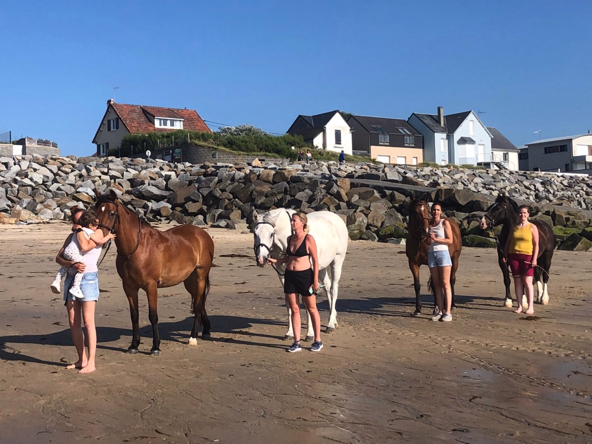 Randonnée à cheval vers les plages de la Vanlée