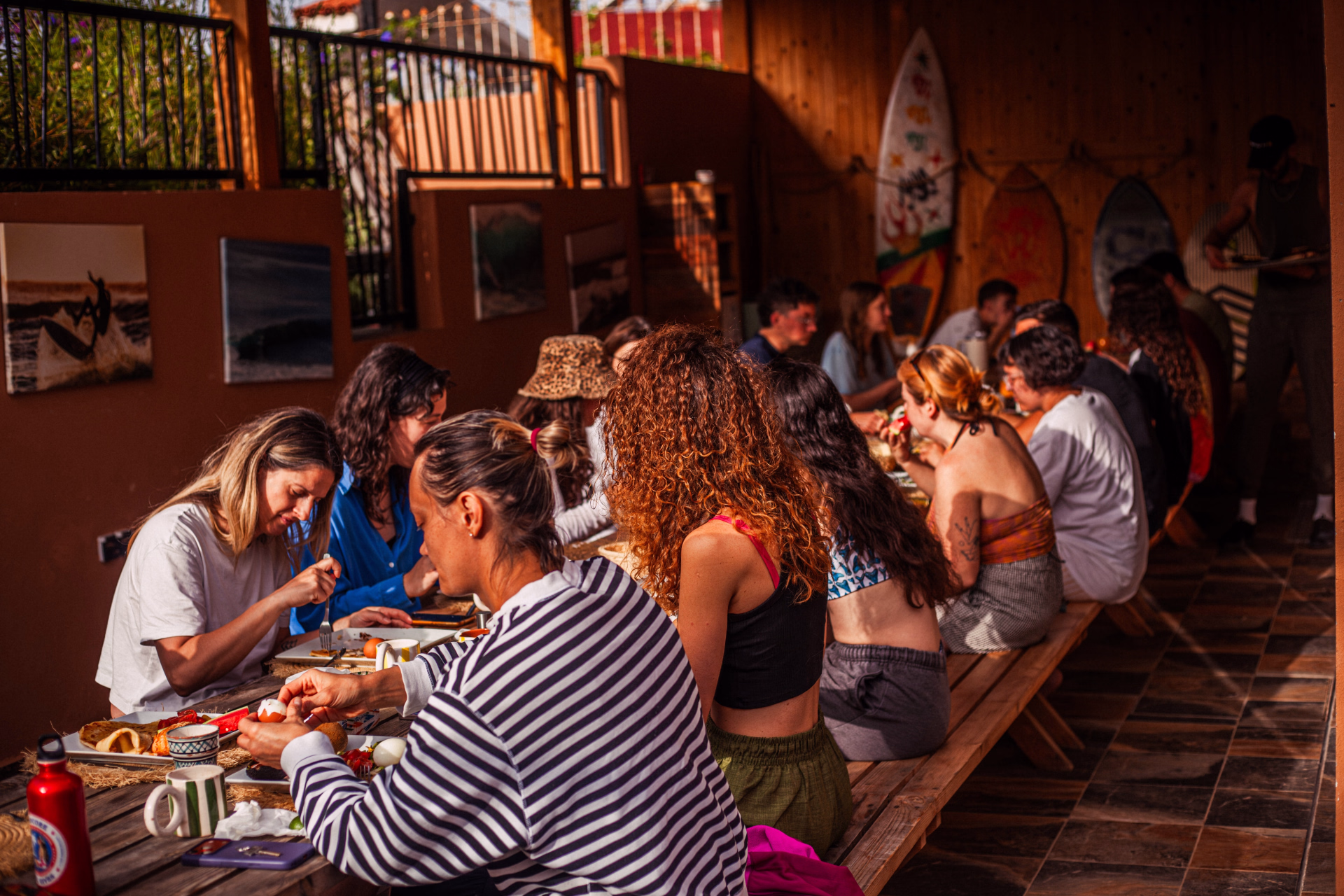 Taghazout Surf Vibes : une semaine entre vagues, soleil et partage