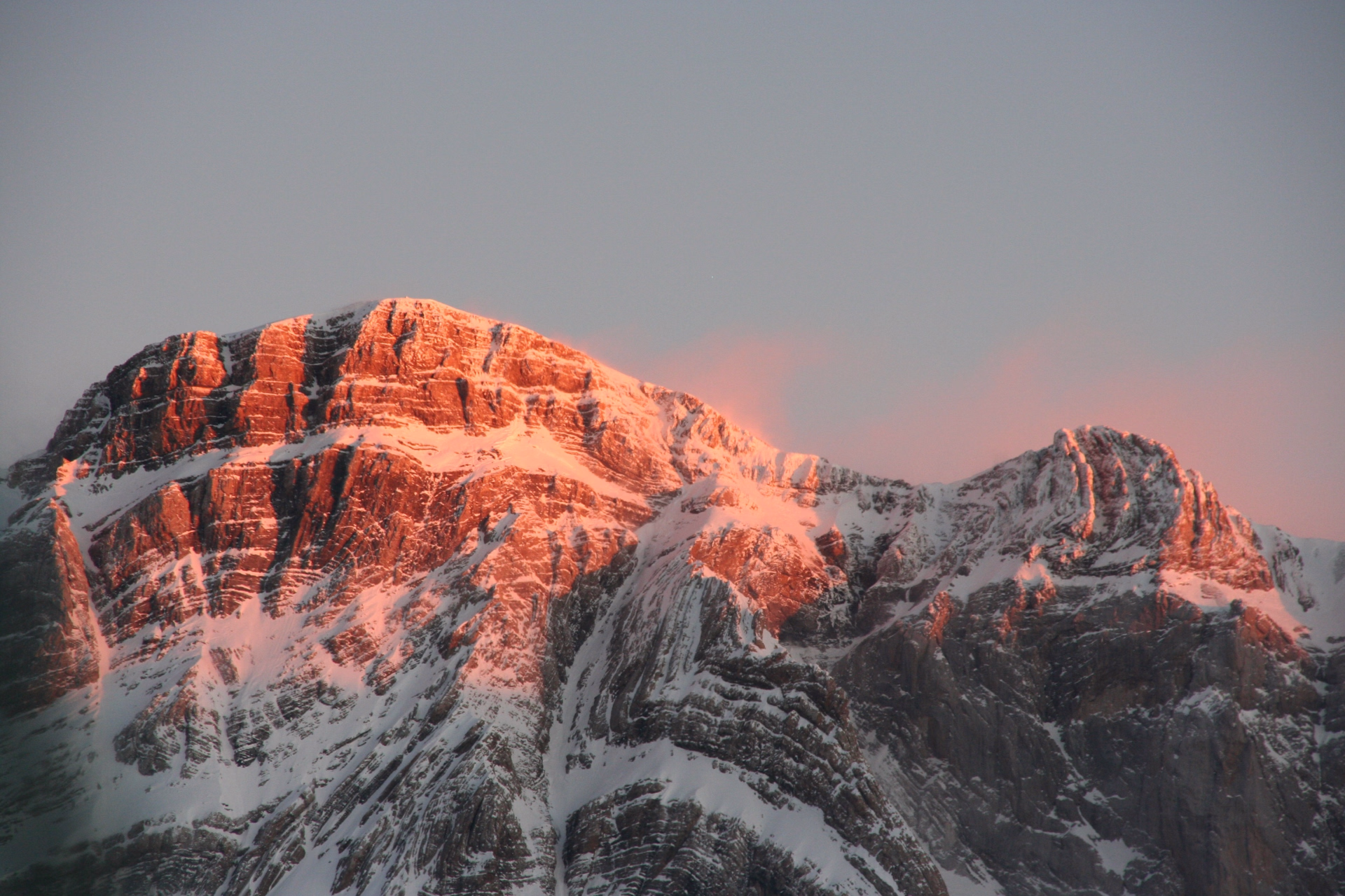 Ski alpin et raquettes : évasion hivernale au cœur des Pyrénées