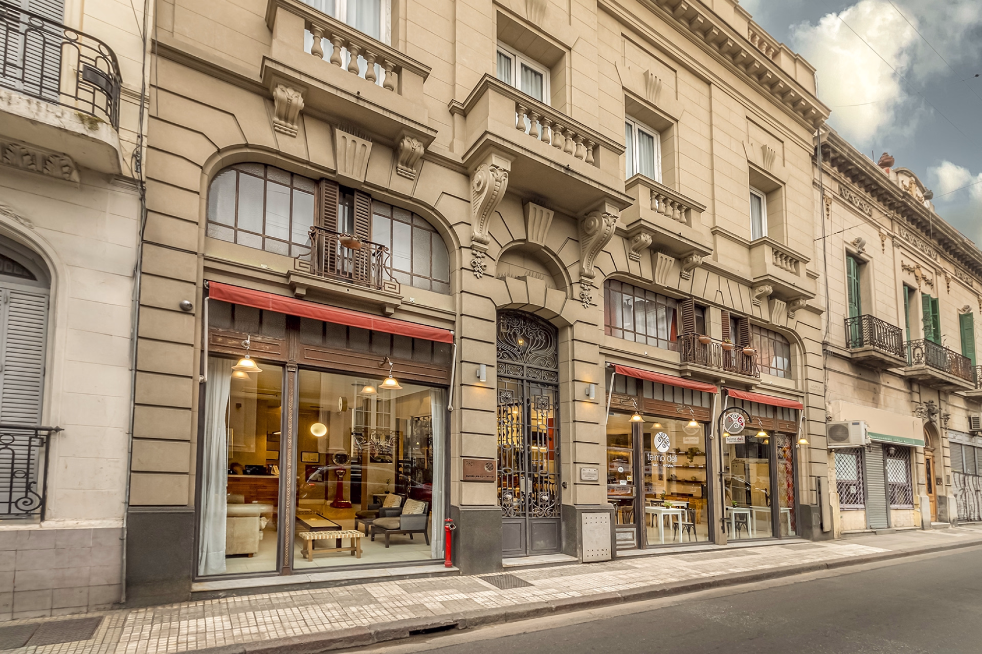 🏩 Hôtel 4* - Jours 1 à 3