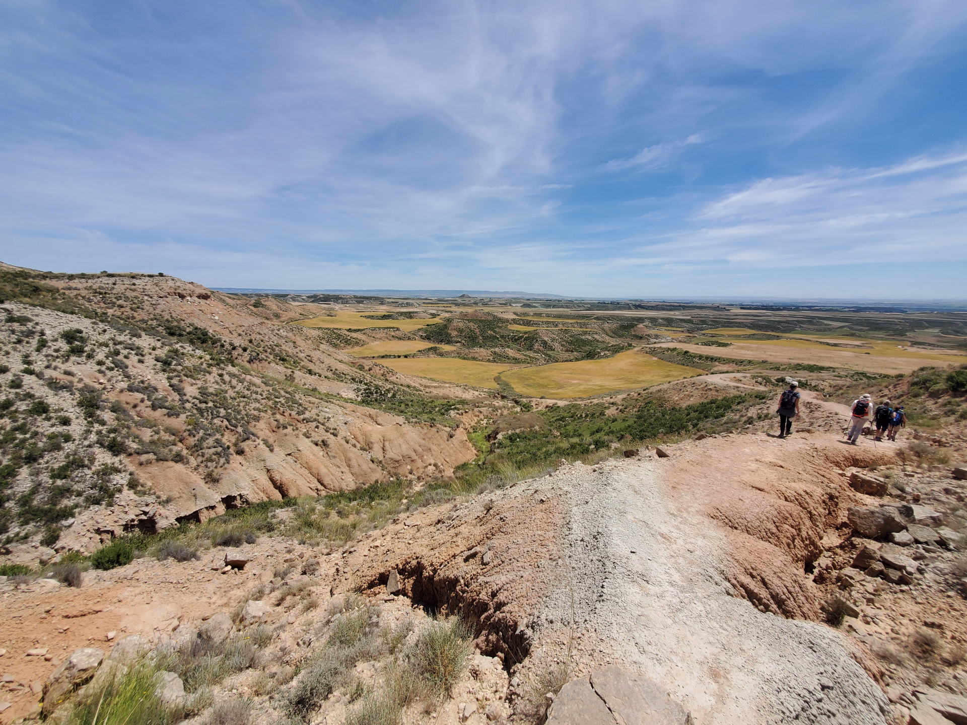 Randonnée sauvage dans le désert des Bardenas Reales