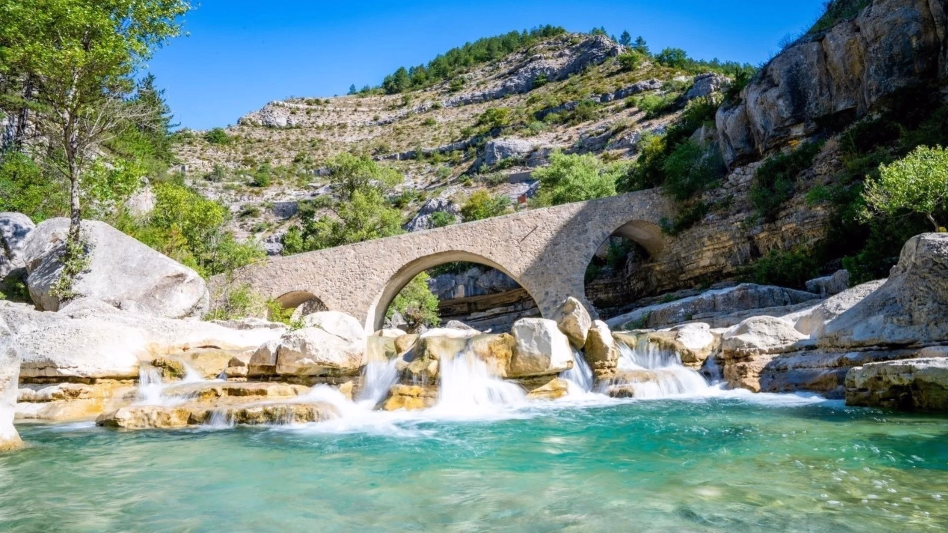 Randonnée équestre en yourte au cœur des Baronnies Provençales