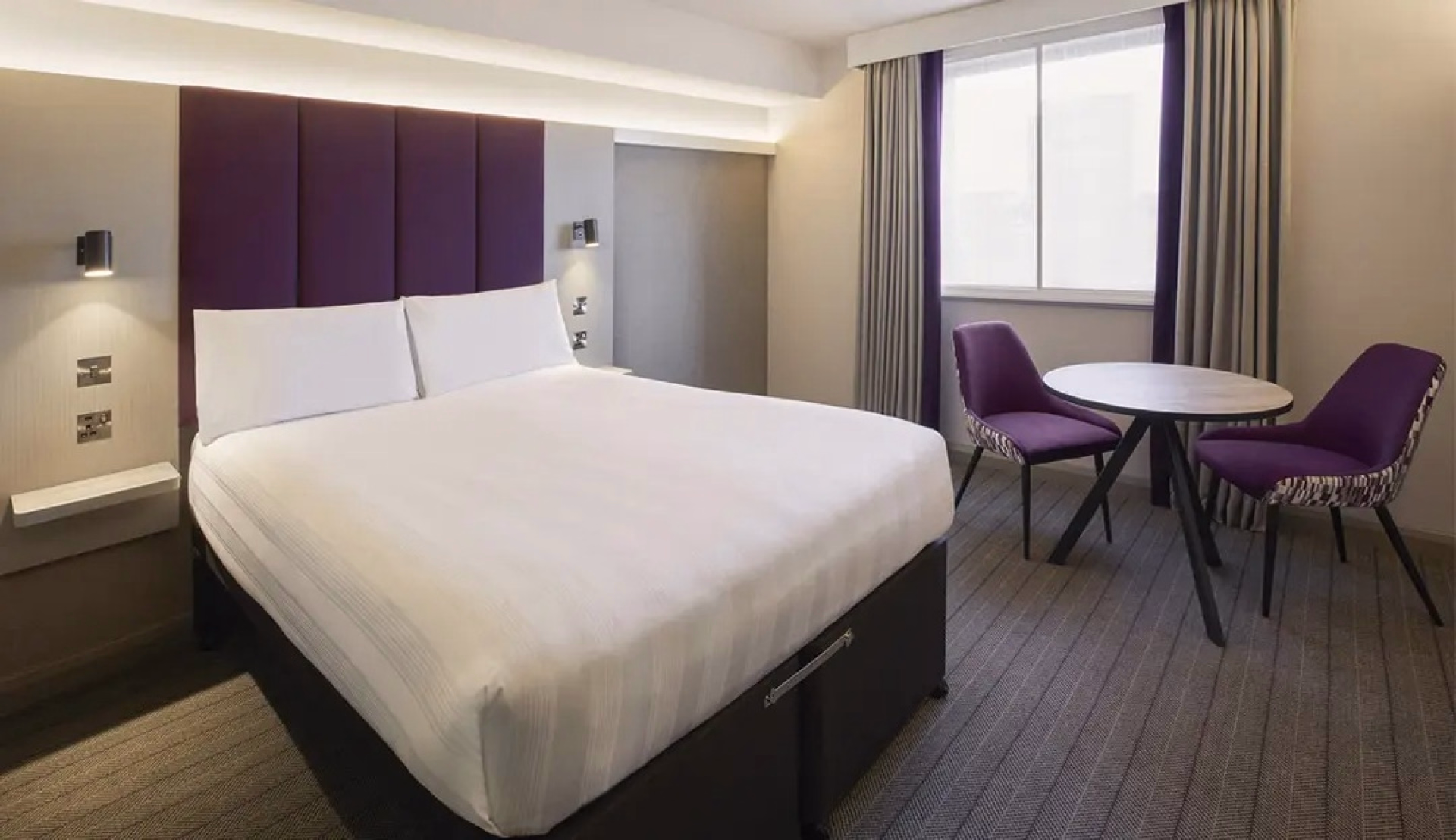 🏨 Hôtel 3* - Jours 1 à 8