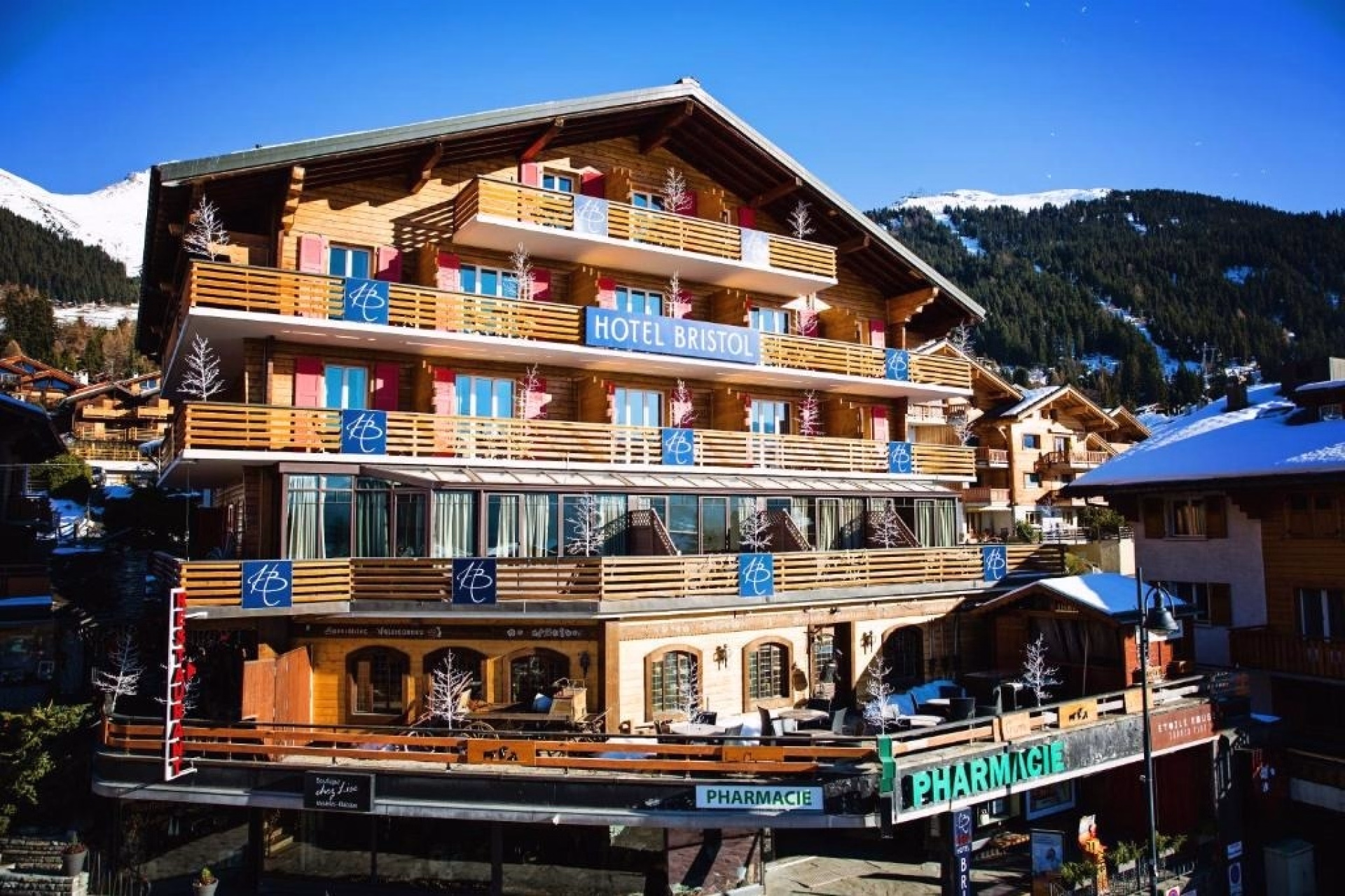 🏨 Hôtel 3* - Jour 2