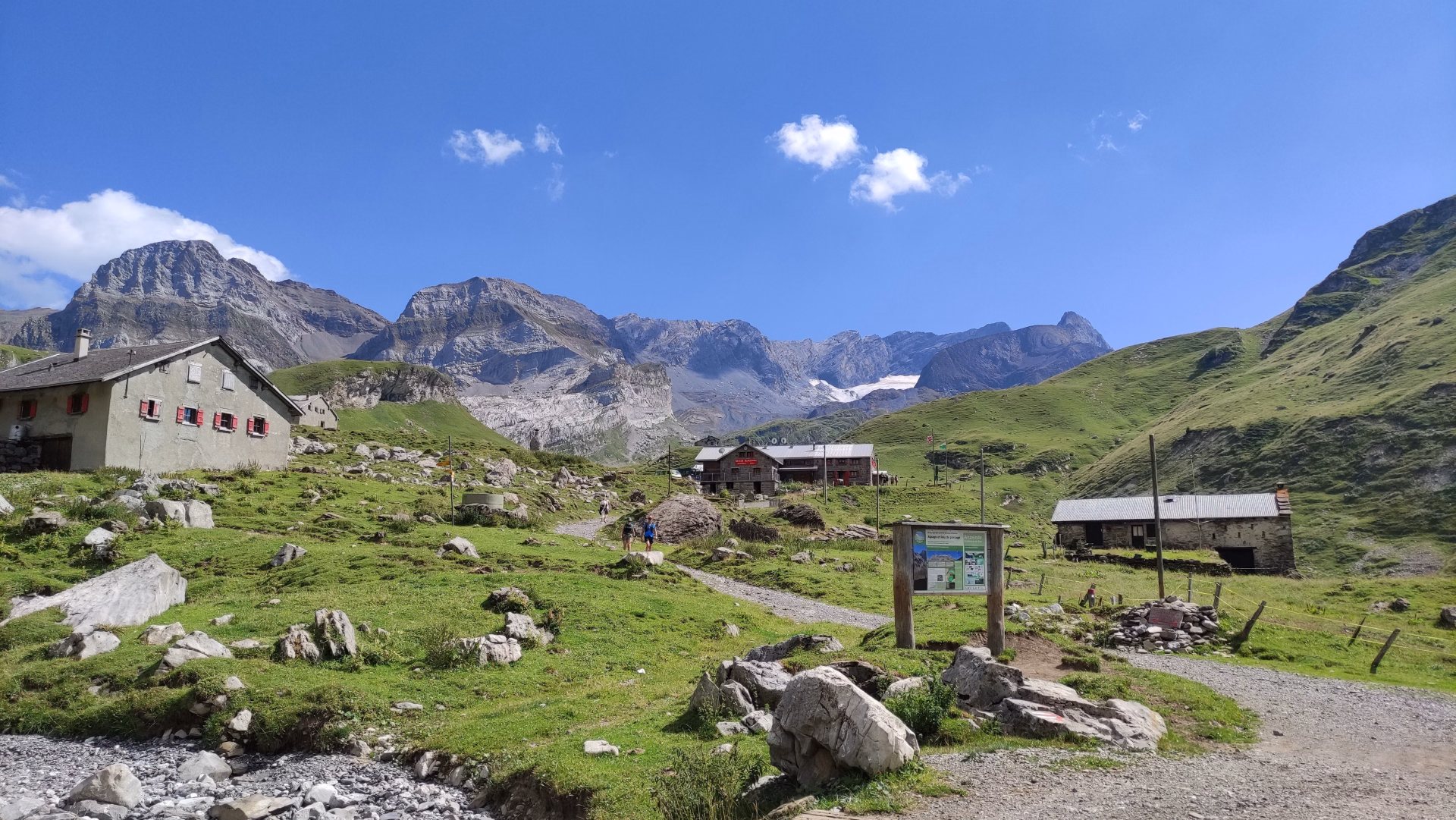 Le Tour des Muverans entre filles, au cœur des Alpes Suisses