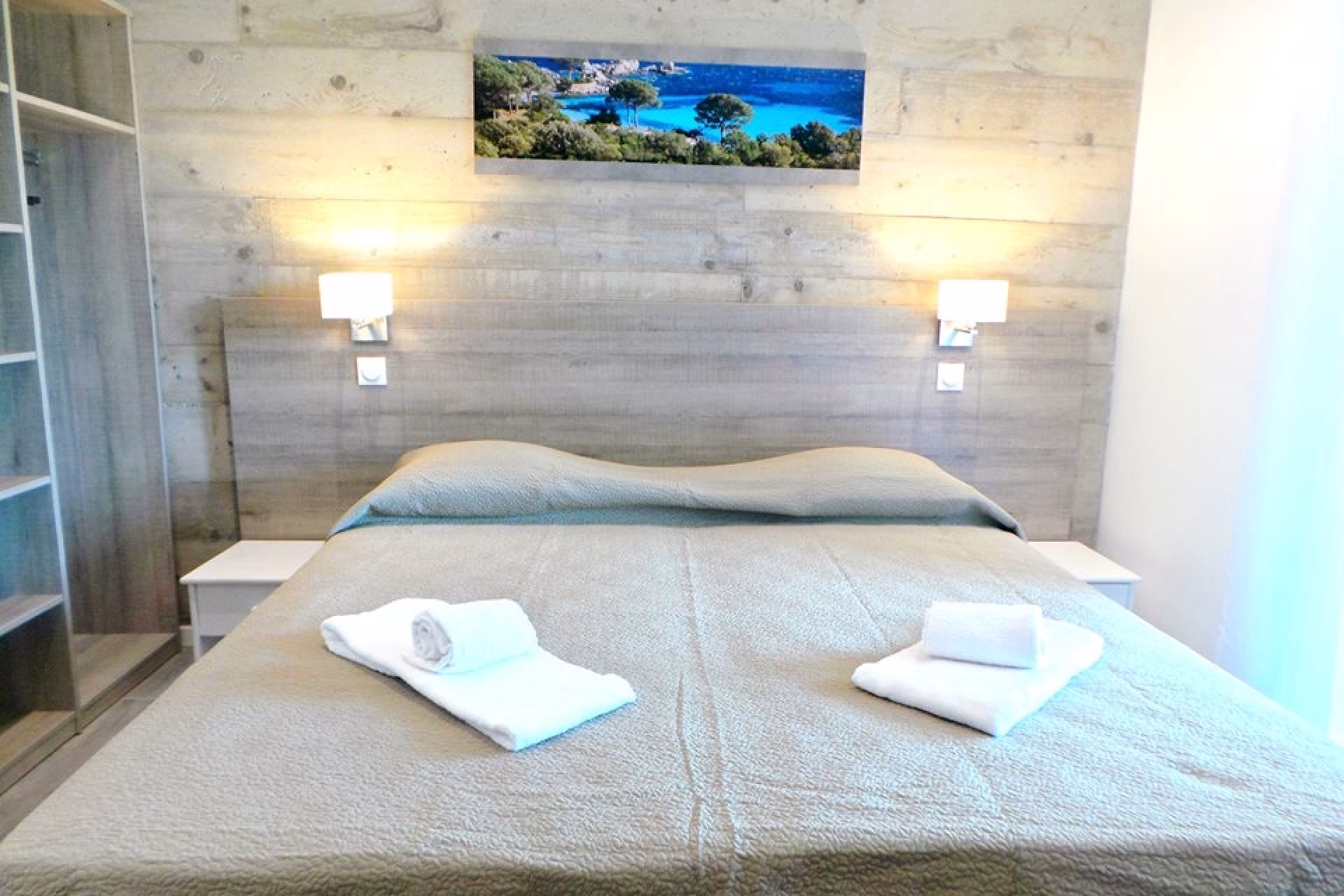 🏨 Hôtel 3* - Jours 1 à 6