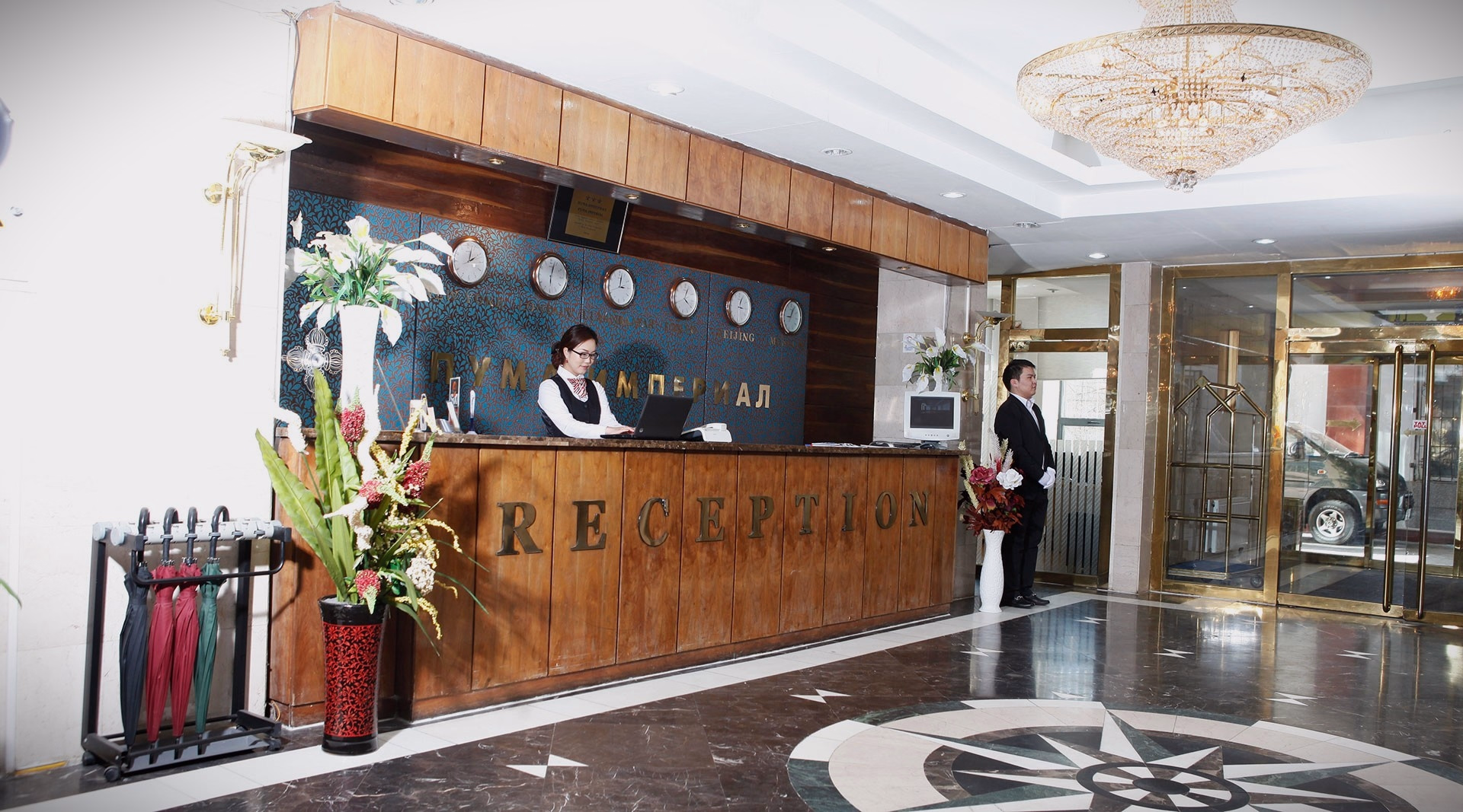 🏩 Hôtel 3* - Jour 1 et 13