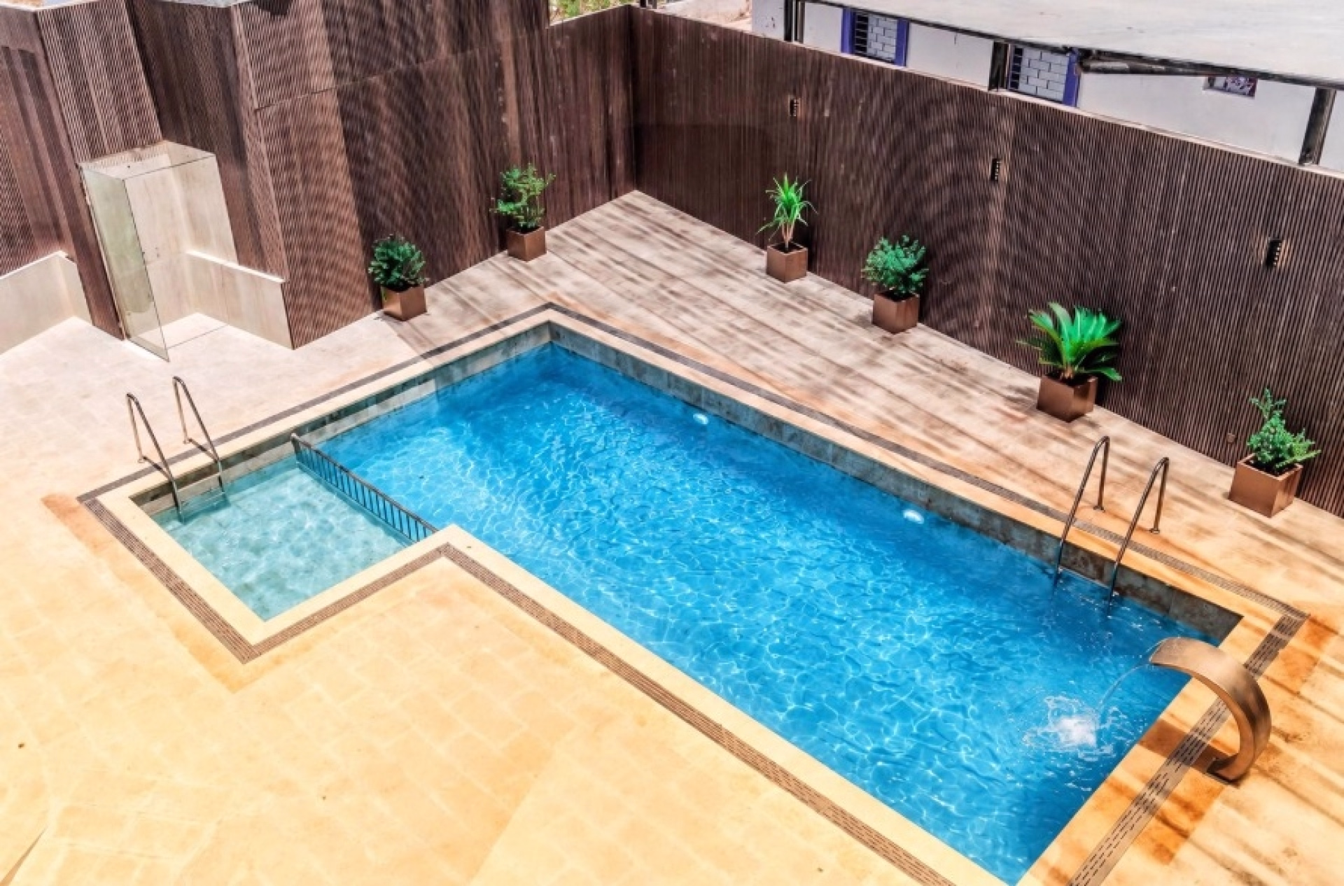 Une semaine de kitesurf à Essaouira — hôtel avec piscine