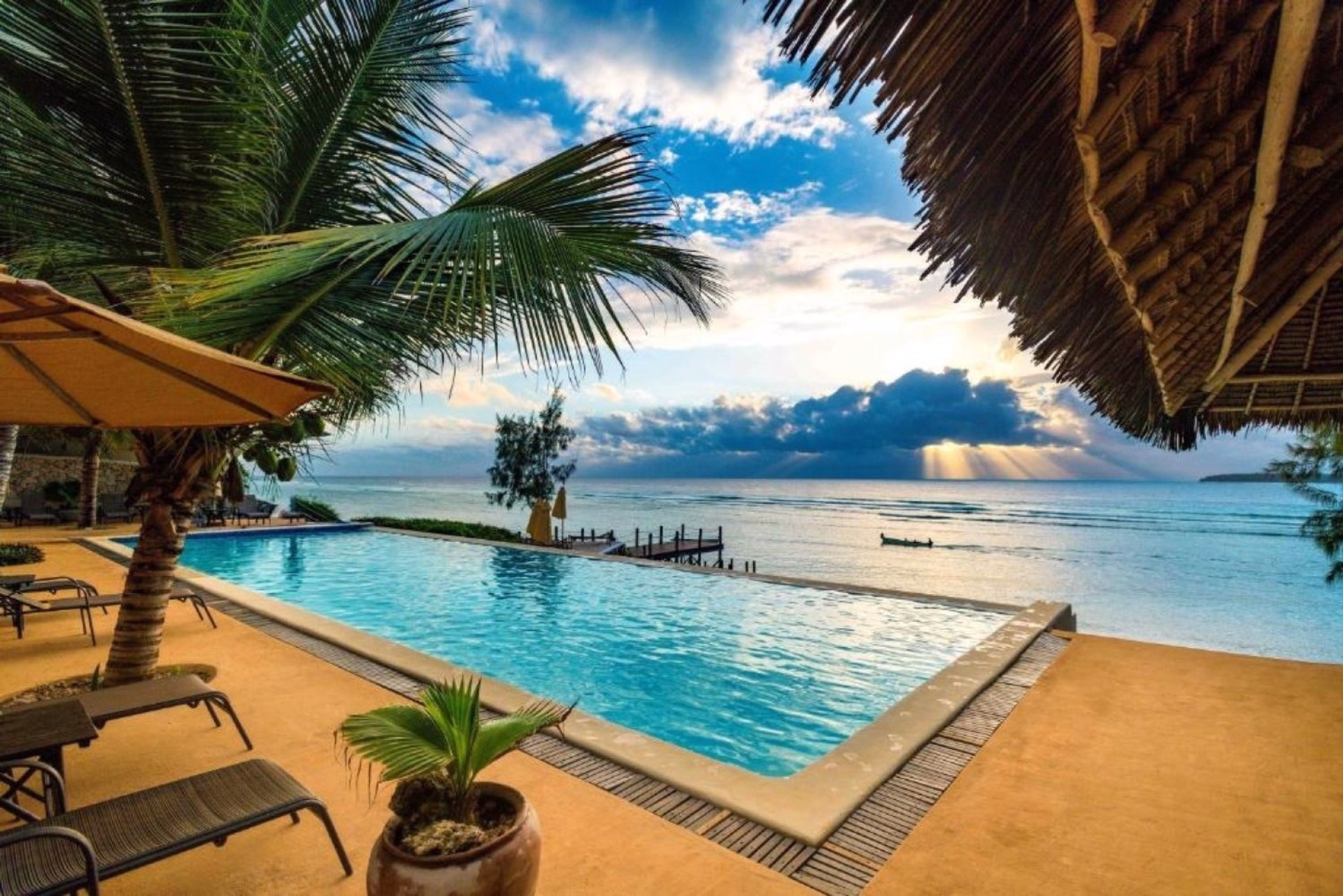 🏨 Hôtel 4* - Jours 2 à 3