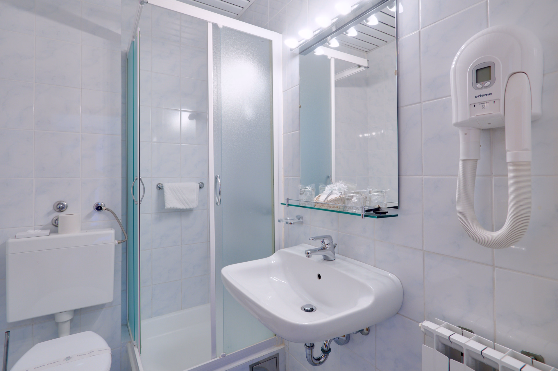 🏨 Hôtel 3* - Jour 1