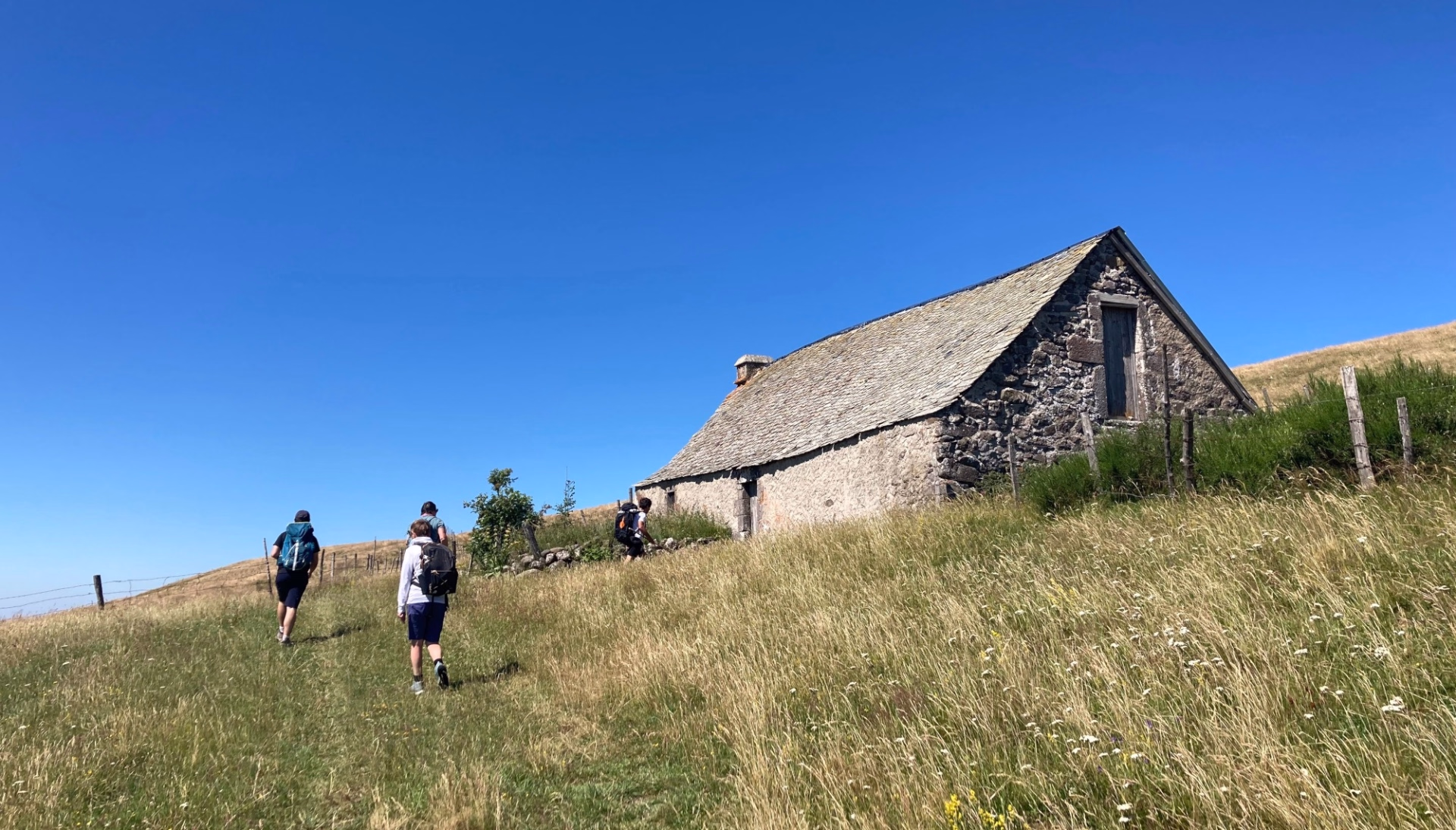 Randonnée en Aubrac entre grands espaces et traditions