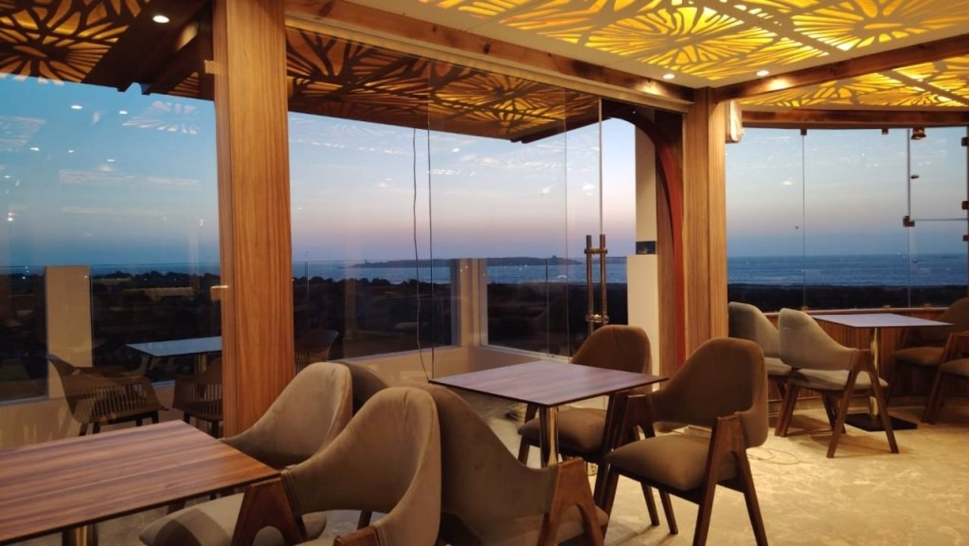 Une semaine de kitesurf à Essaouira — hôtel avec piscine