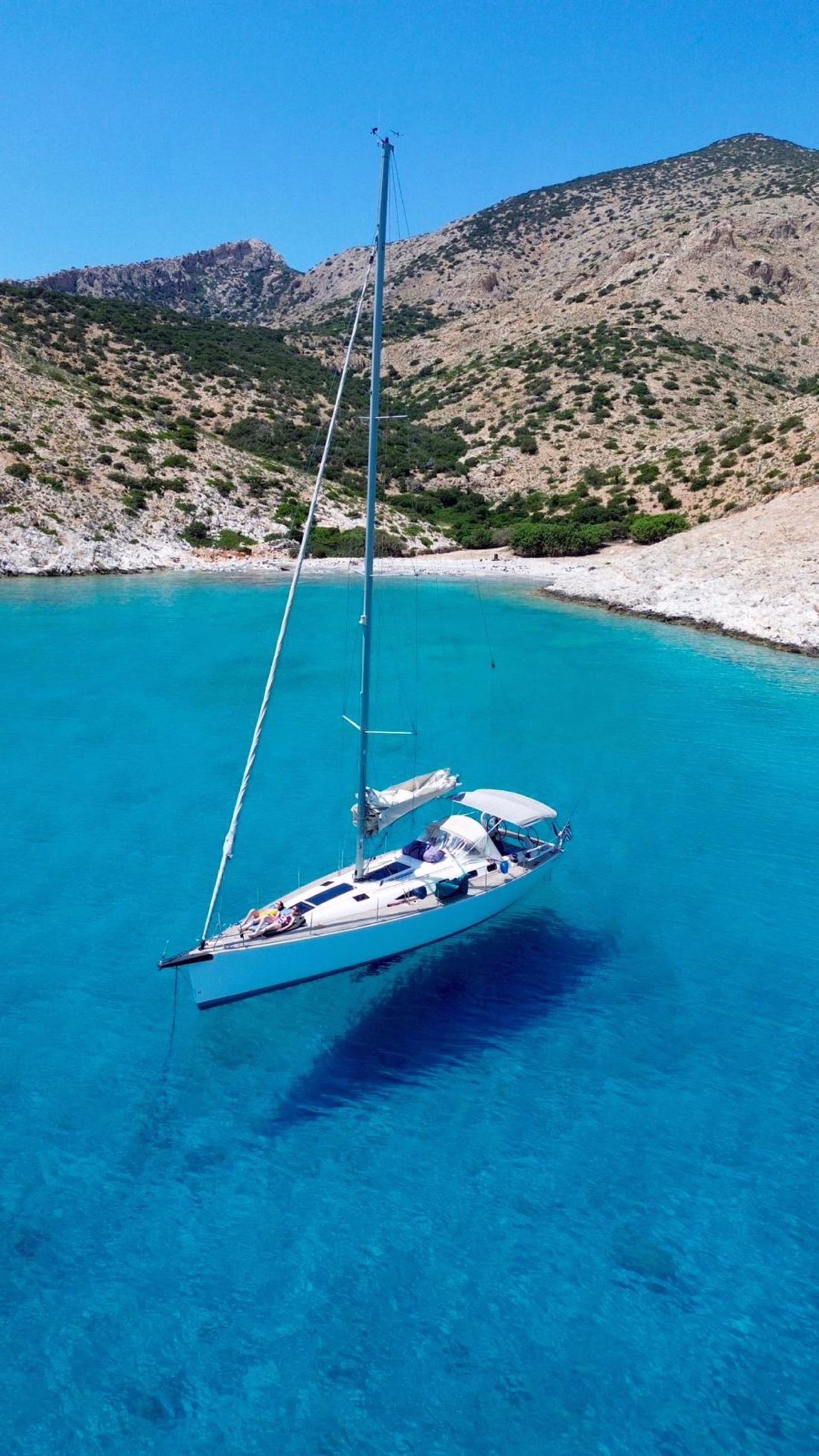 Stage voile tous niveaux dans les eaux turquoise des Cyclades