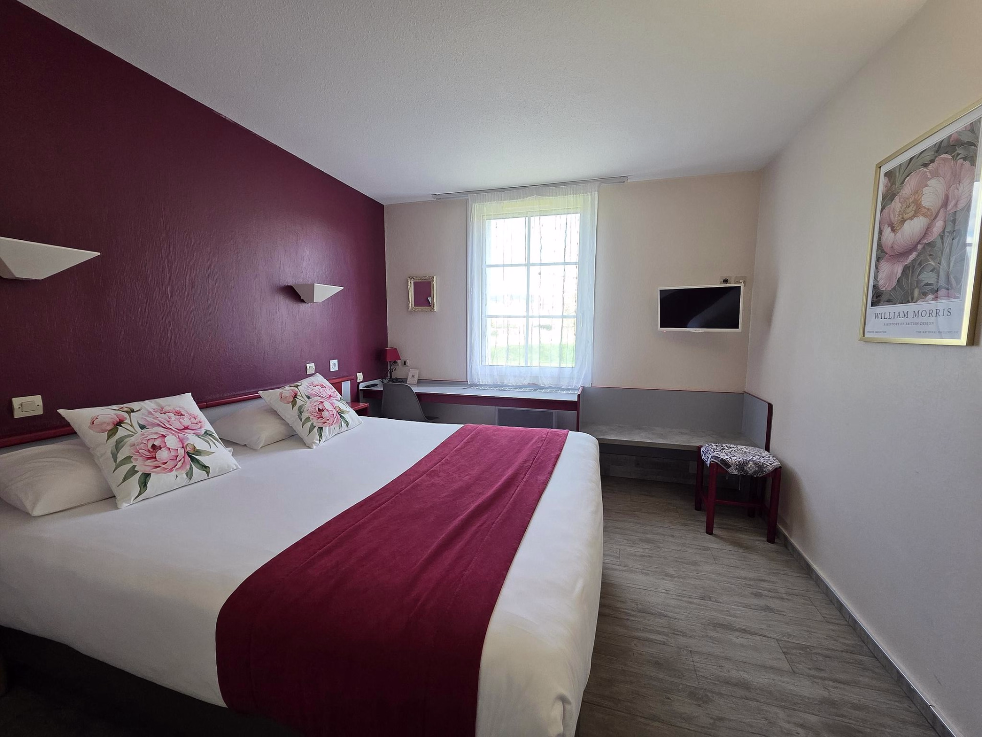 🏨 Hôtel 2* - Jours 3 à 5