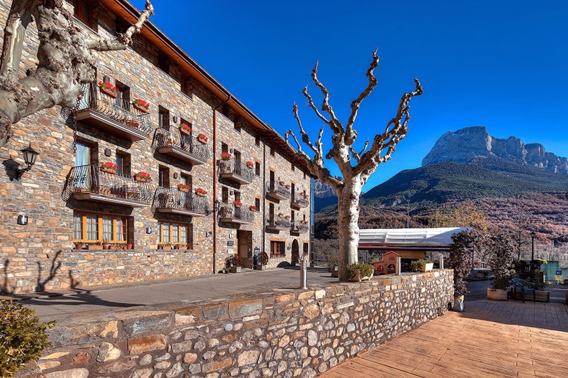 🏠 Auberge - Jours 1 à 3