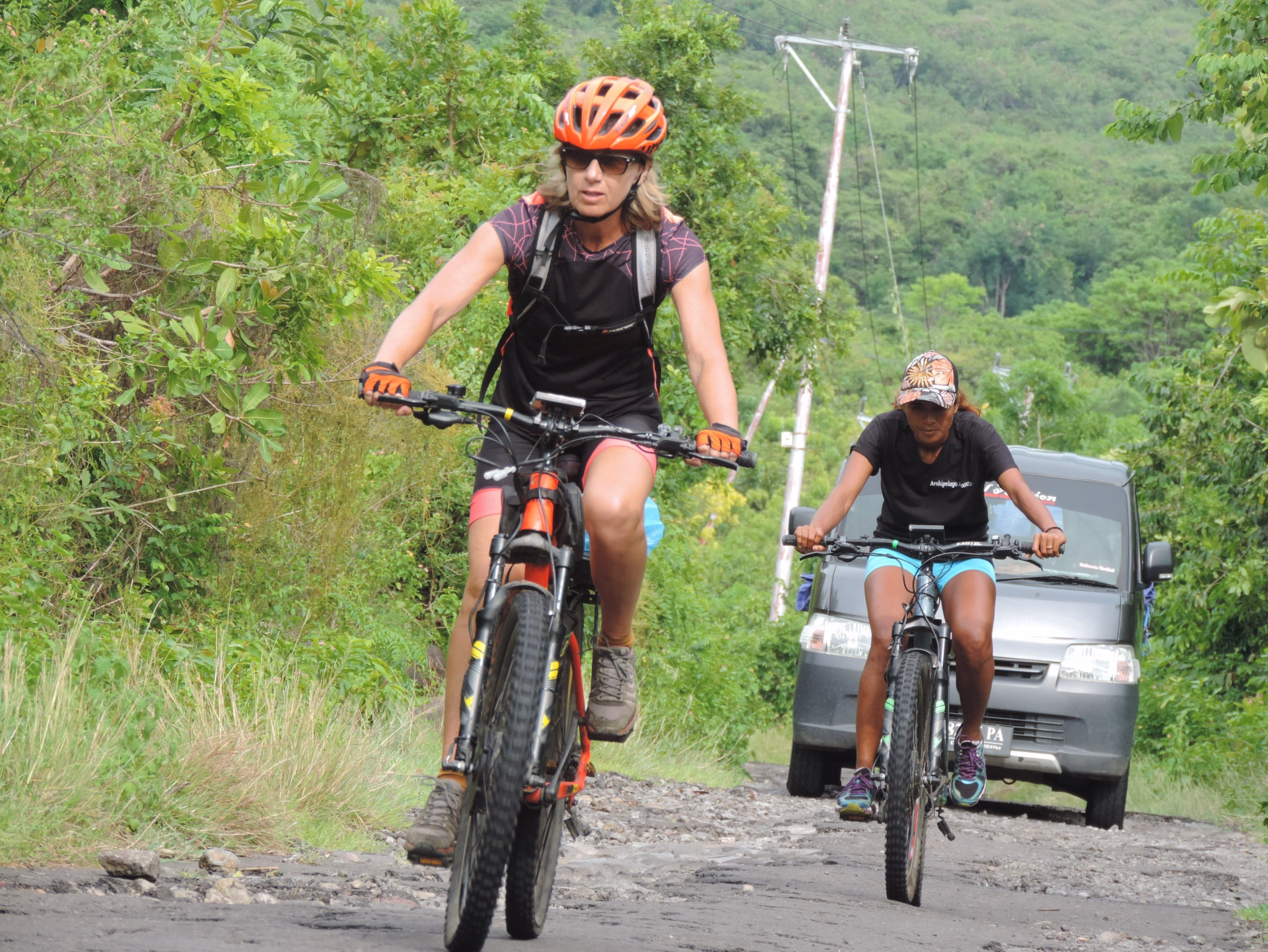 Flores à vélo électrique : la grande traversée d'Indonésie en 14 jours