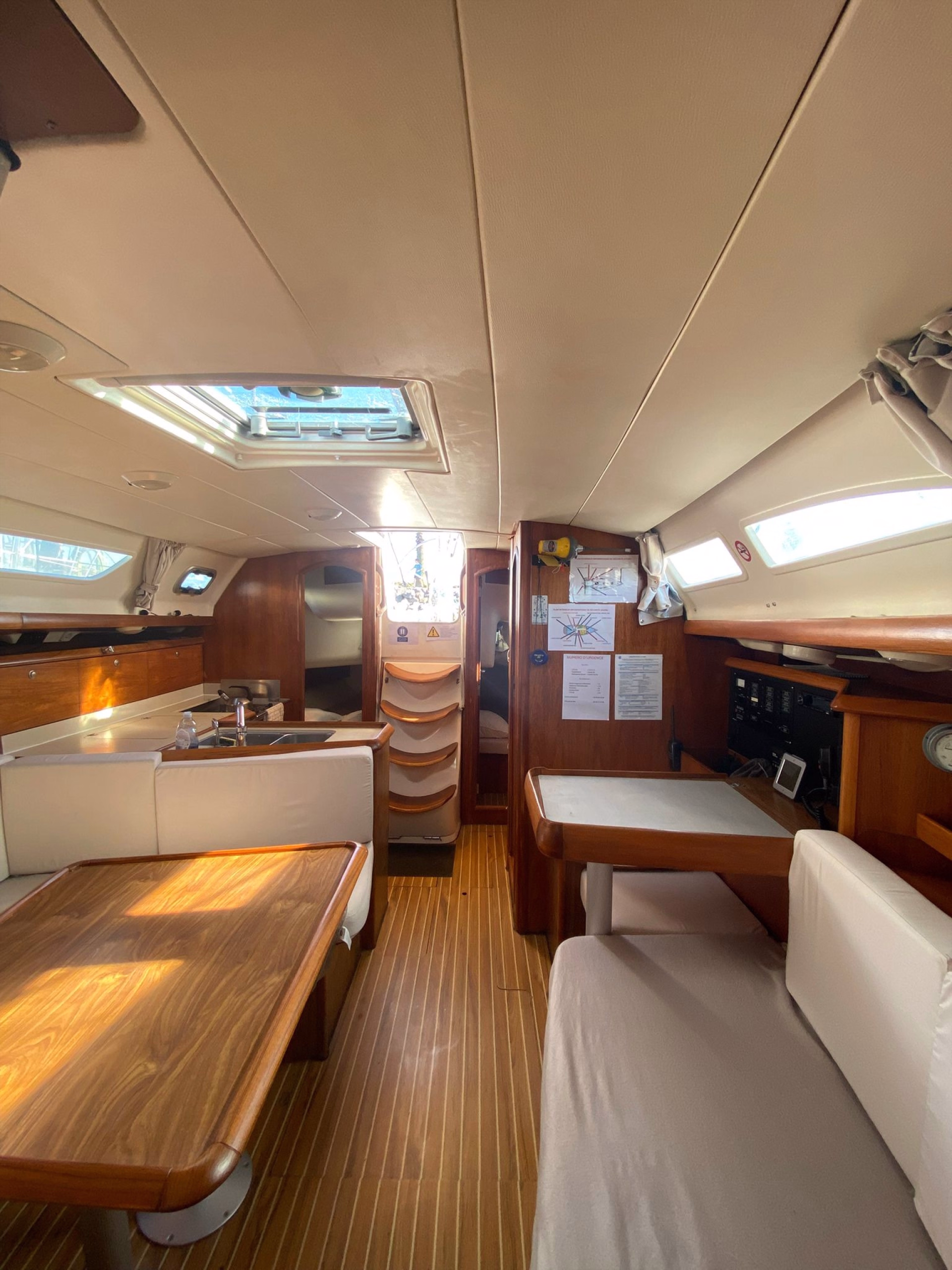 🚢 Bateau de croisière à voile