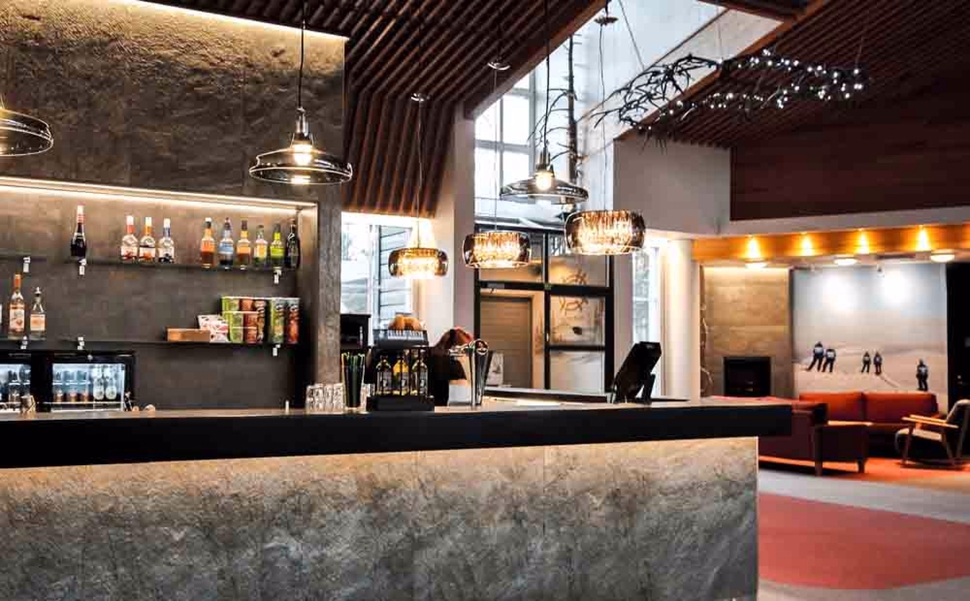 🏩 Hôtel 3* - Jours 1 à 7