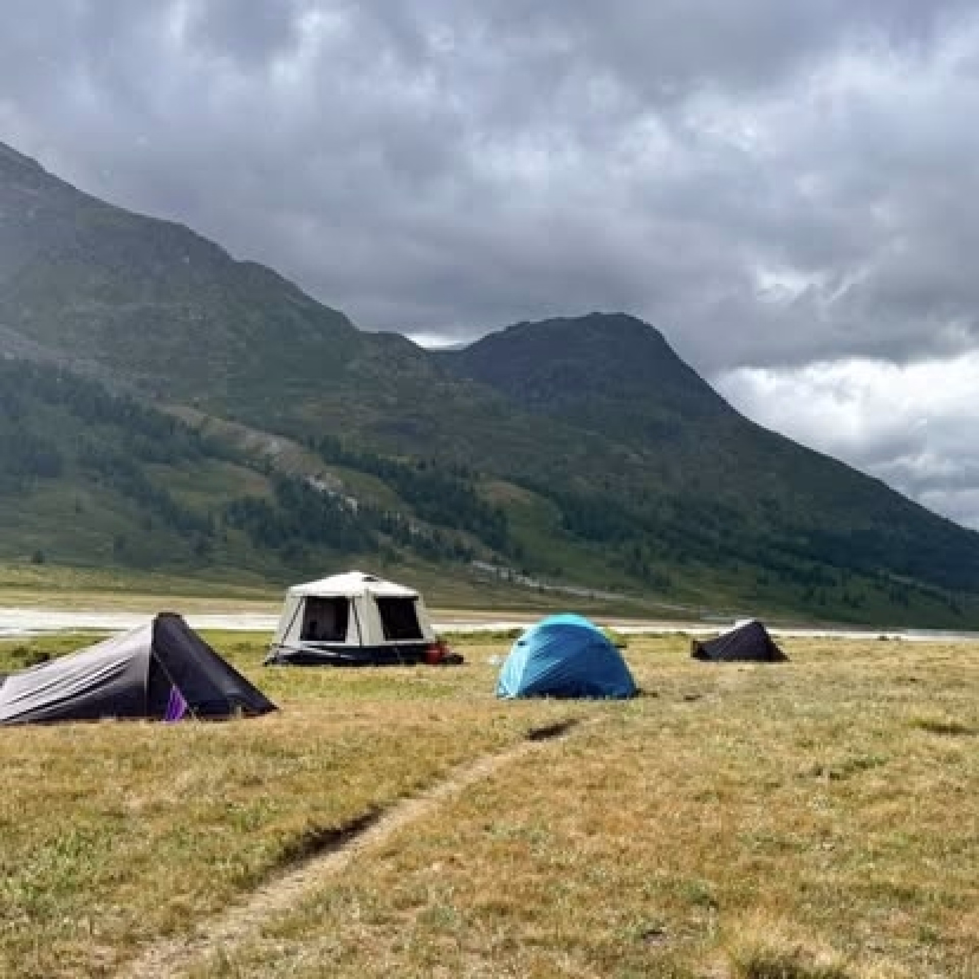 Randonnée équestre dans la vallée de l’Orkhon en Mongolie
