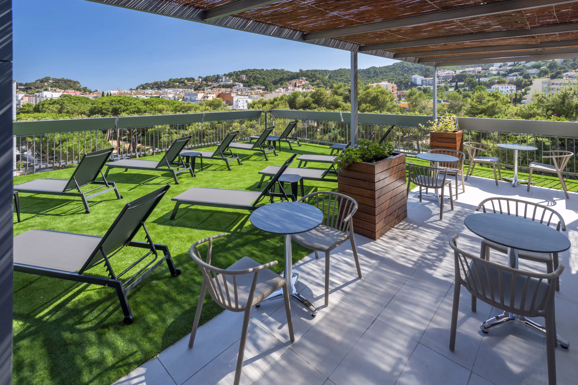 backpack.hotels.accommotation_type.hotel_4_stars