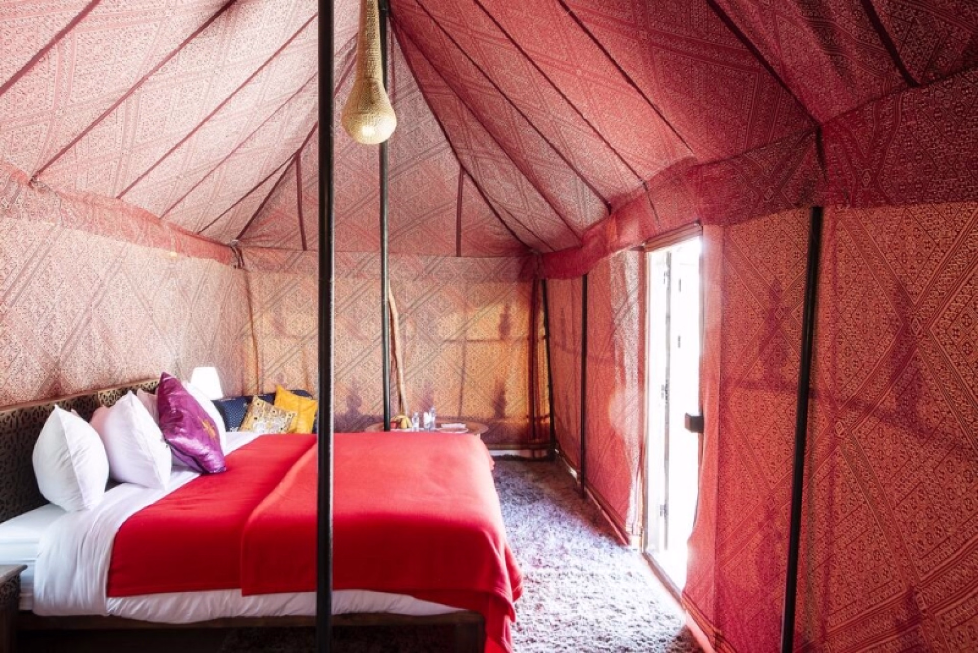 backpack.hotels.accommodation_type.hotel_4_stars