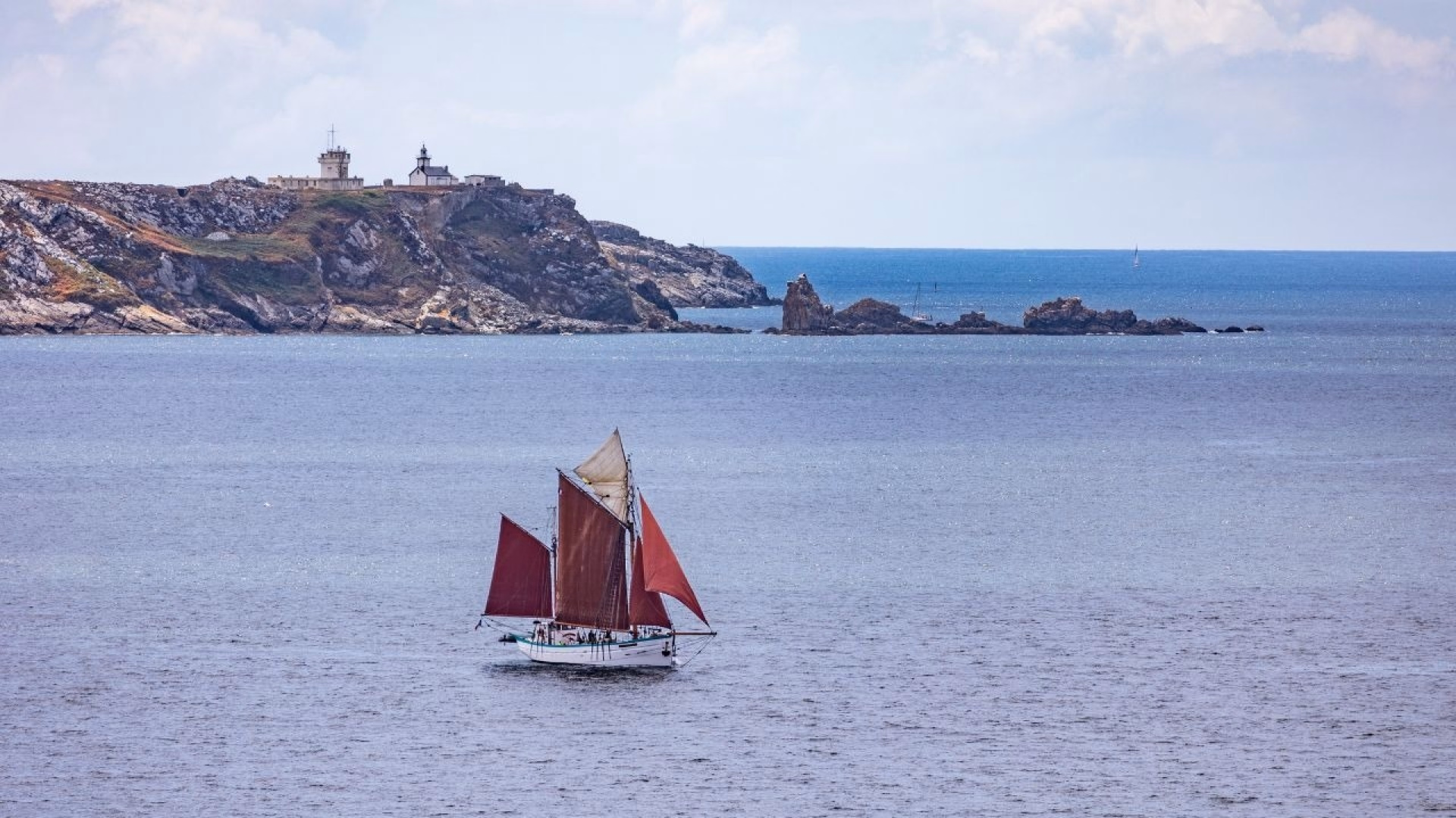 Apprentissage de la voile et convoyage de Granville à Lorient